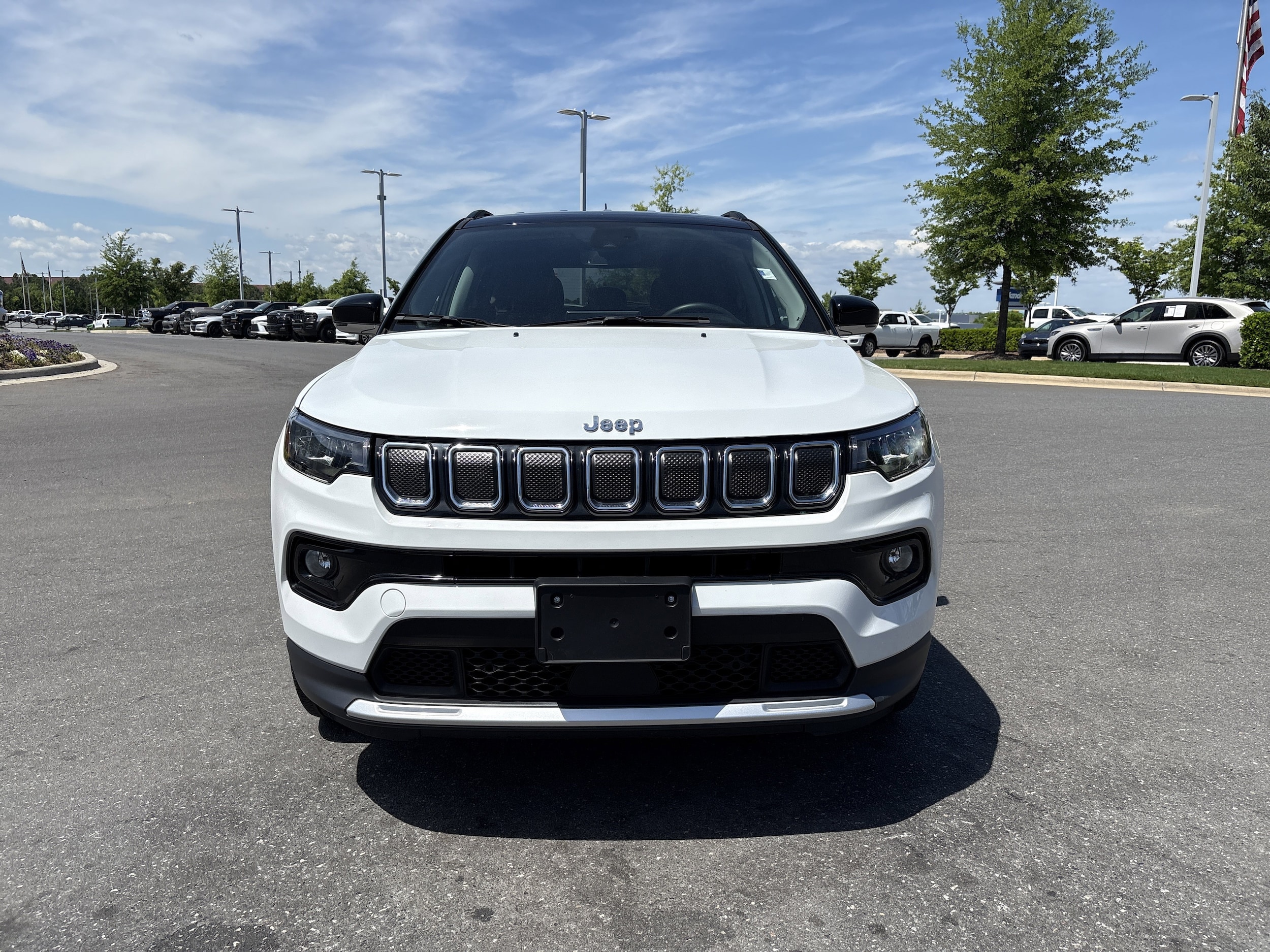 2022 Jeep Compass Limited photo 2