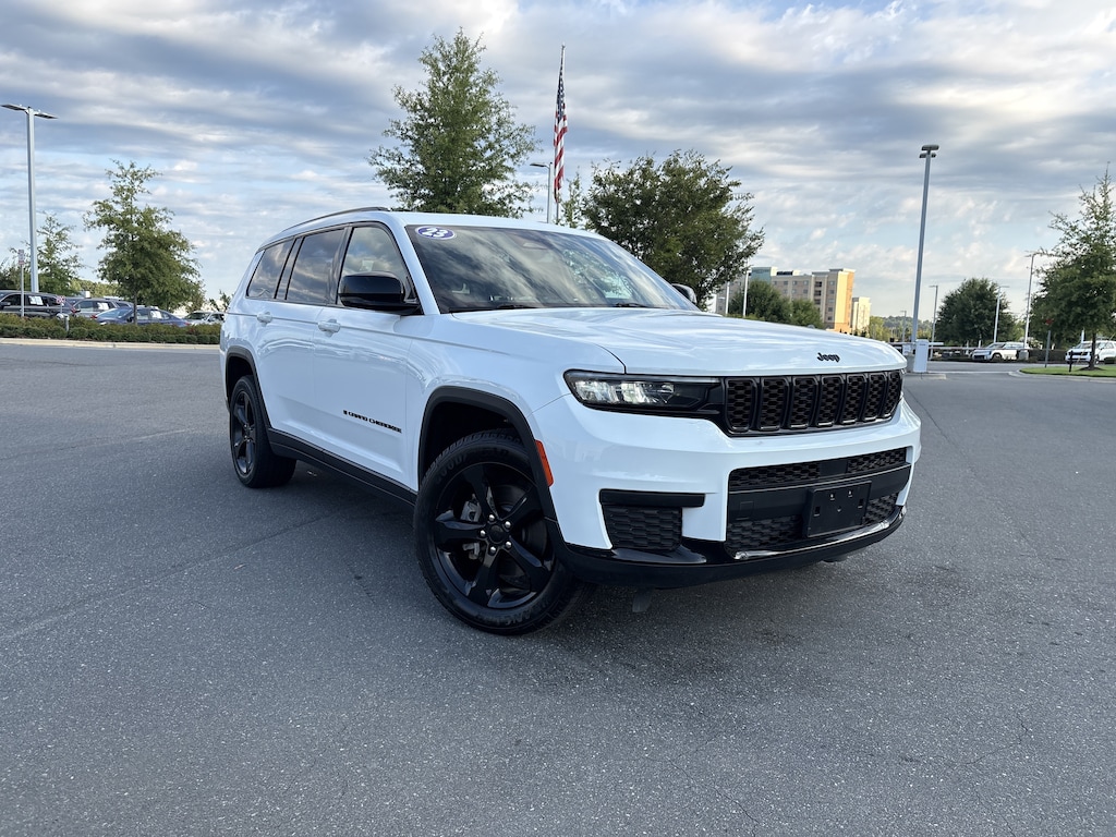 Used 2023 Jeep Grand Cherokee L Altitude SUV