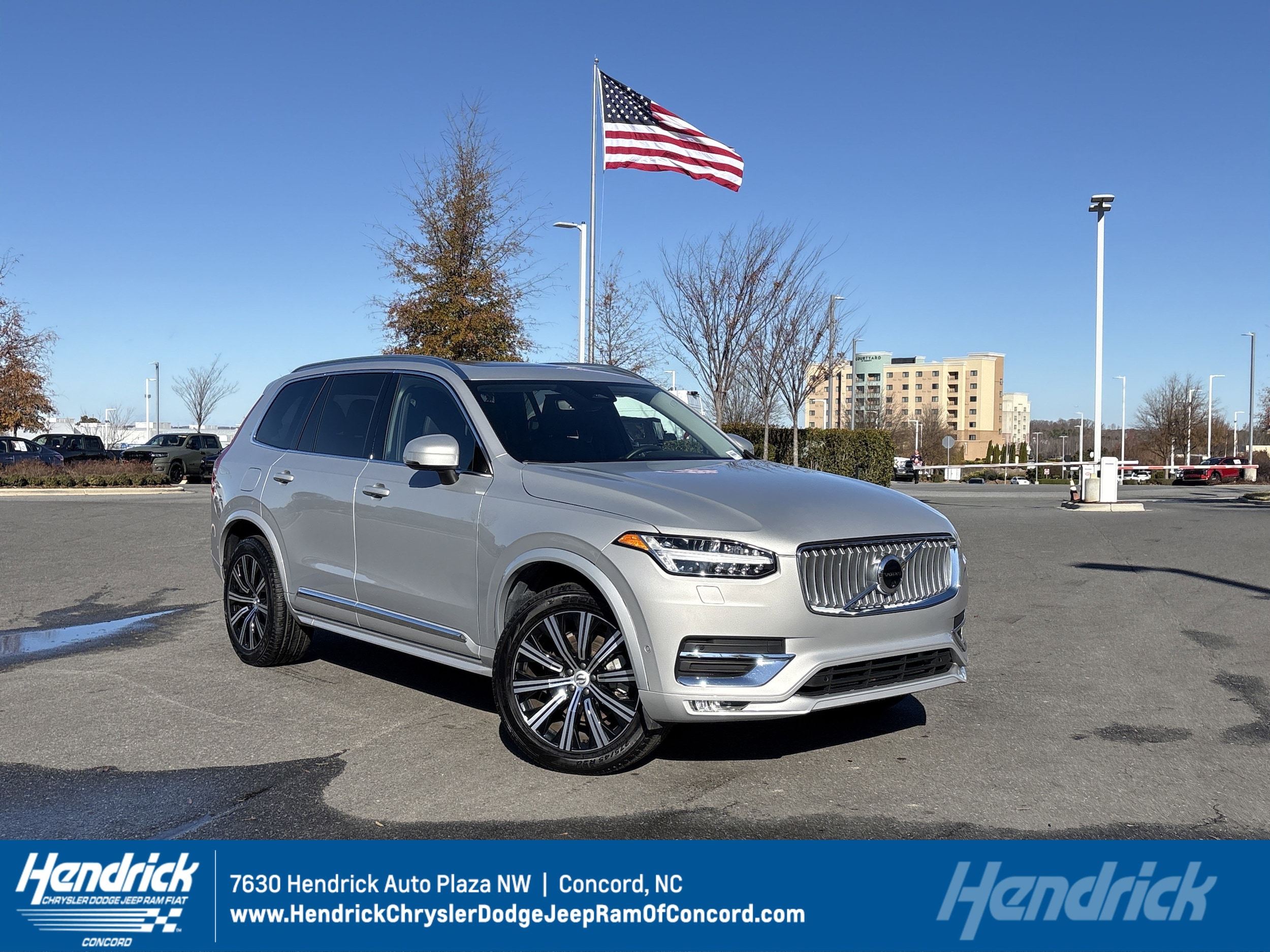 2025 Volvo XC90 Plus's photo