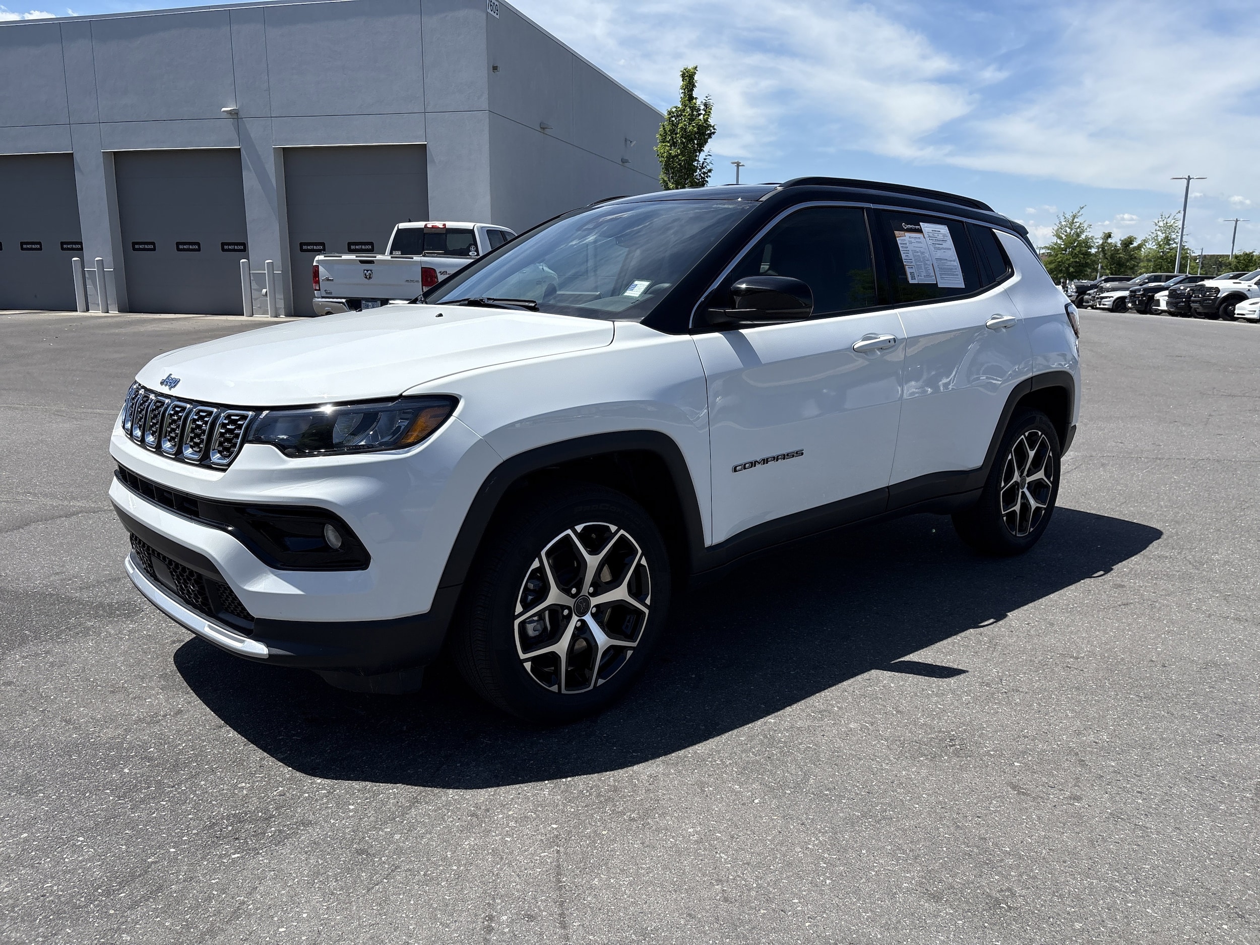 2026 Jeep Compass Limited photo 4