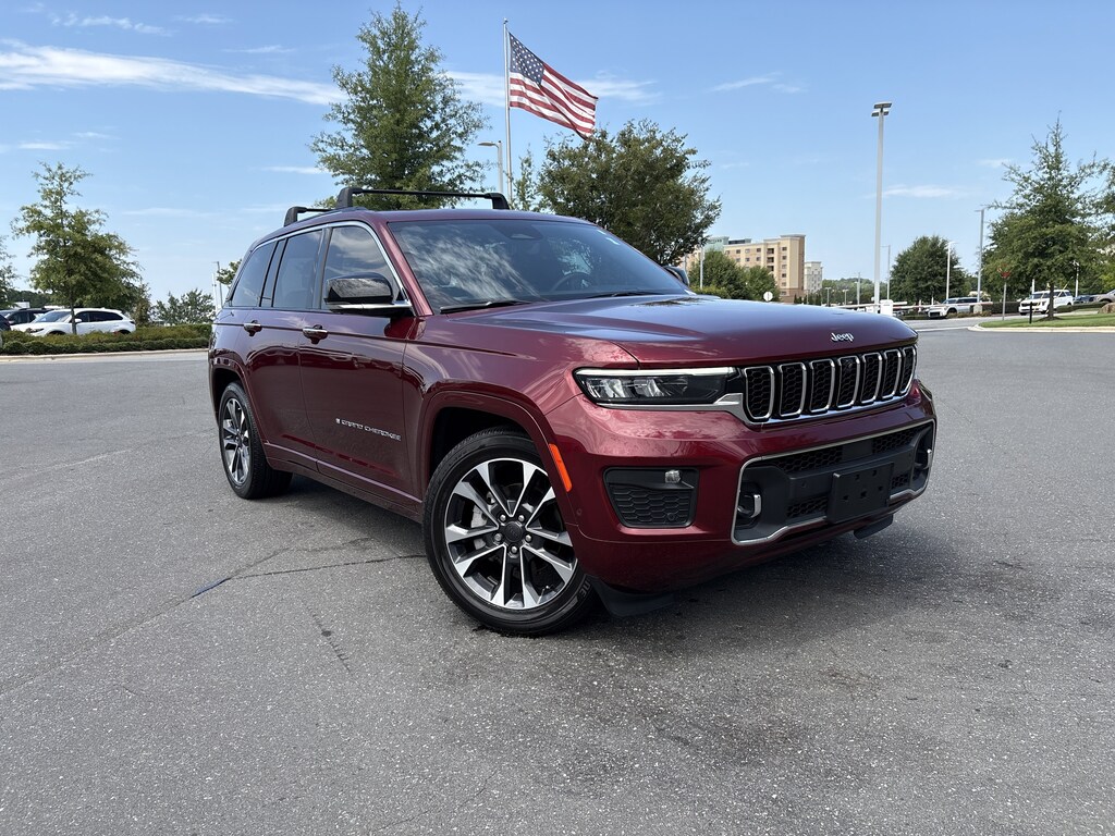 Used 2024 Jeep Grand Cherokee Overland SUV