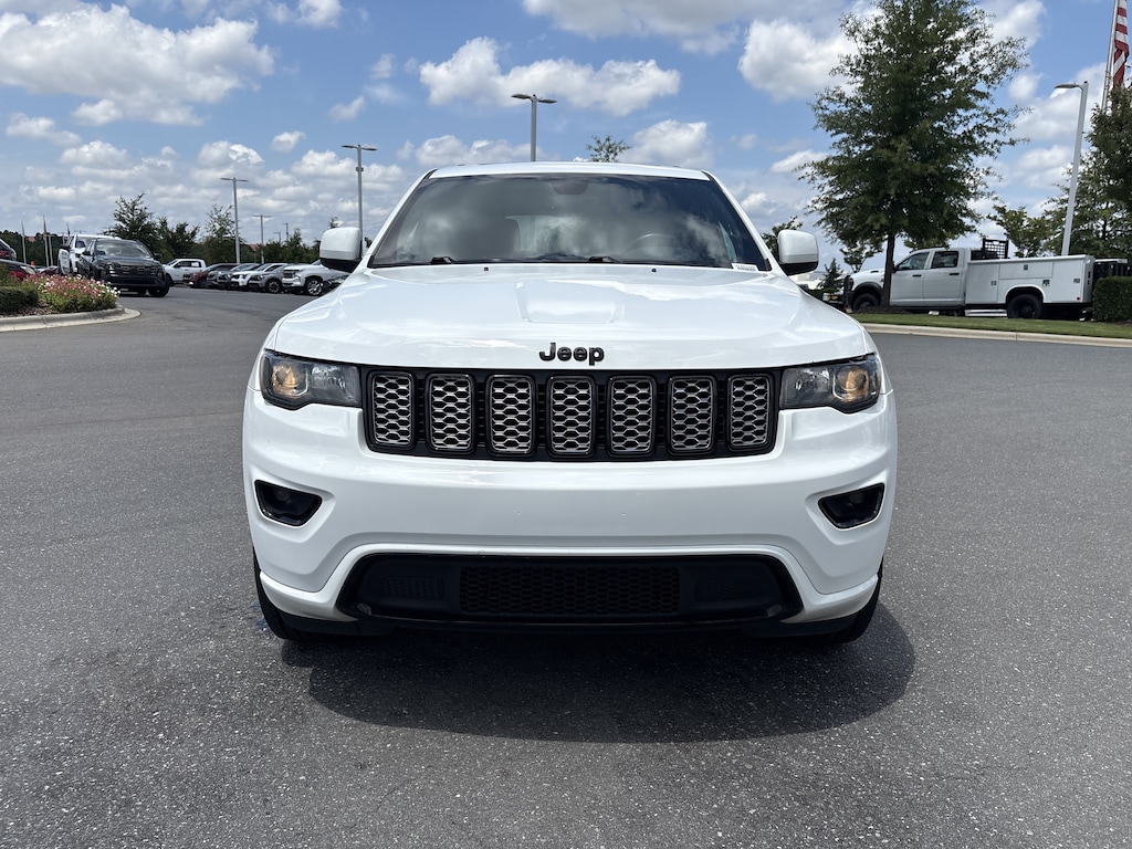 Used 2018 Jeep Grand Cherokee Altitude SUV