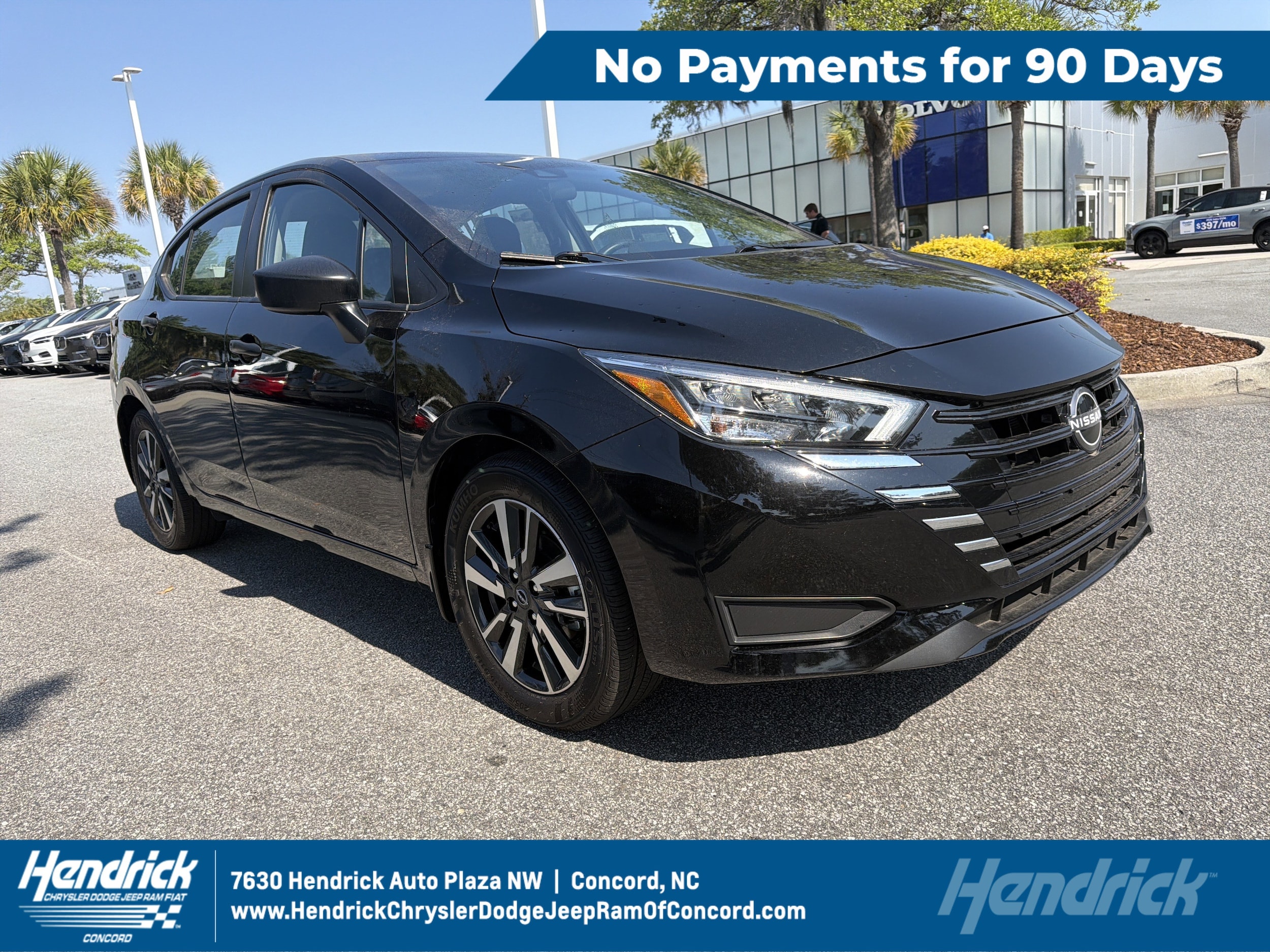 2025 Nissan Versa 1.6 S CVT's photo