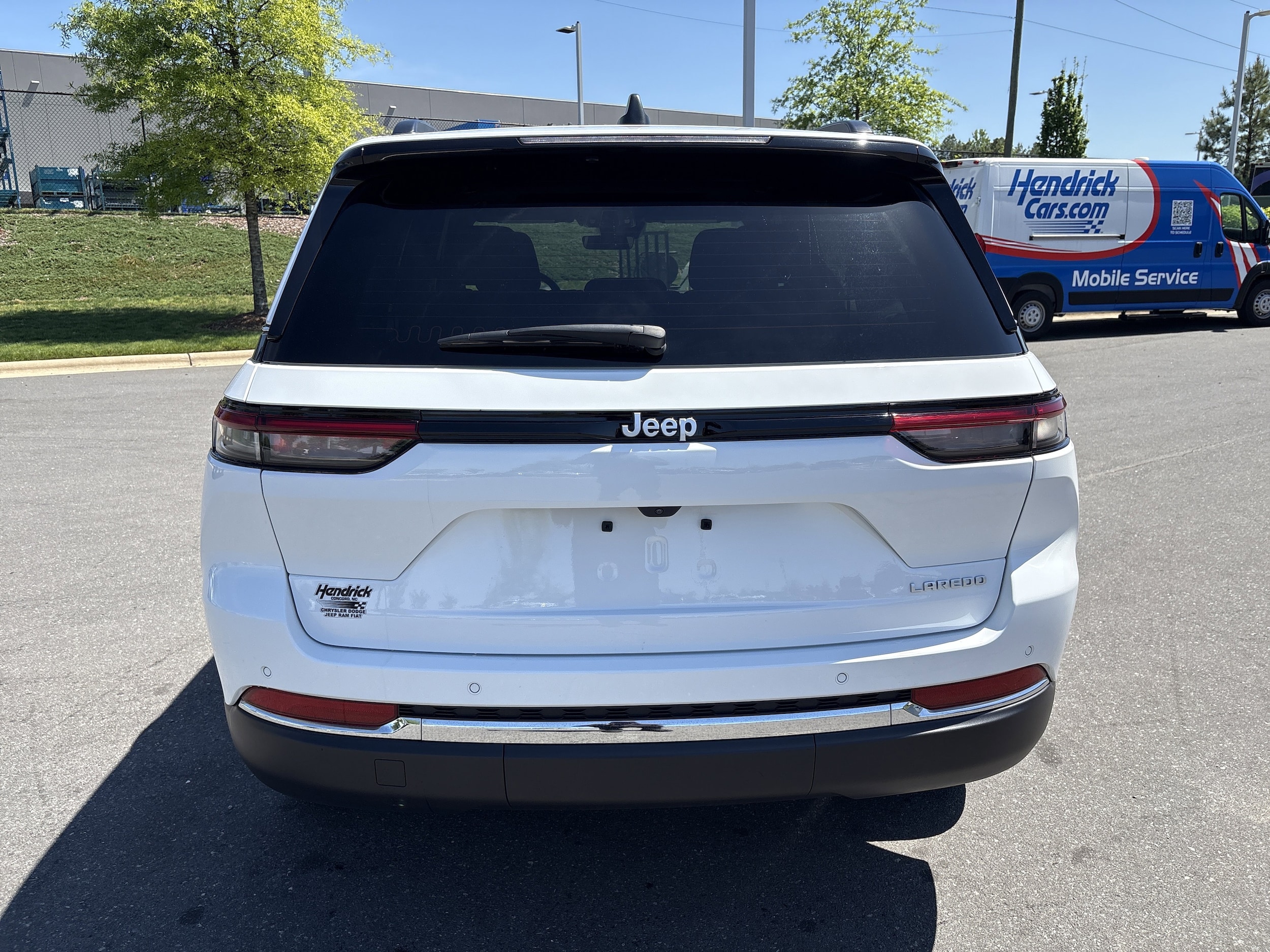 2025 Jeep Grand Cherokee Laredo X photo 6