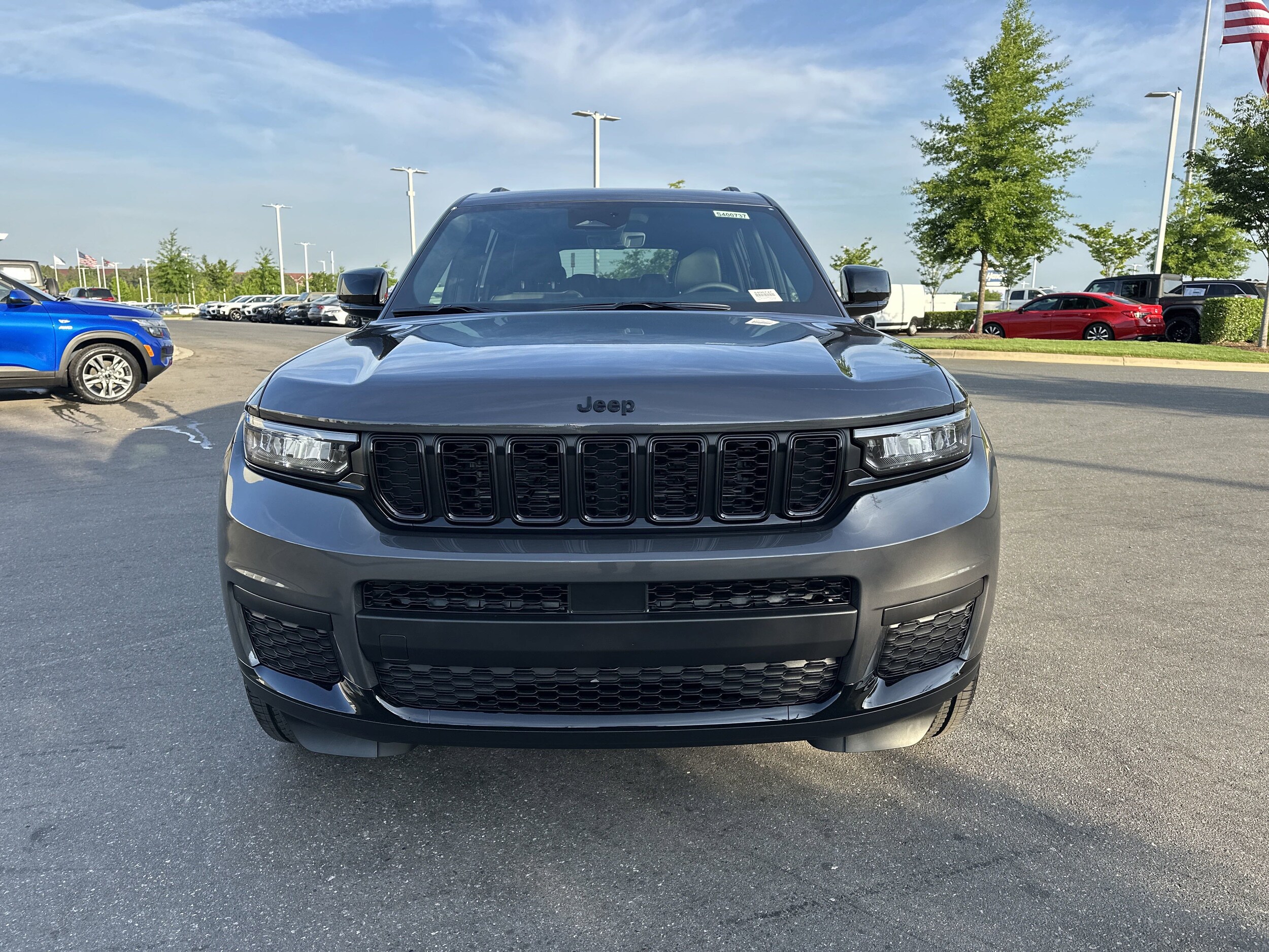 2025 Jeep Grand Cherokee Altitude X photo 3