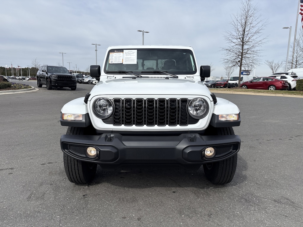 Certified 2025 Jeep Gladiator Nighthawk Pickup