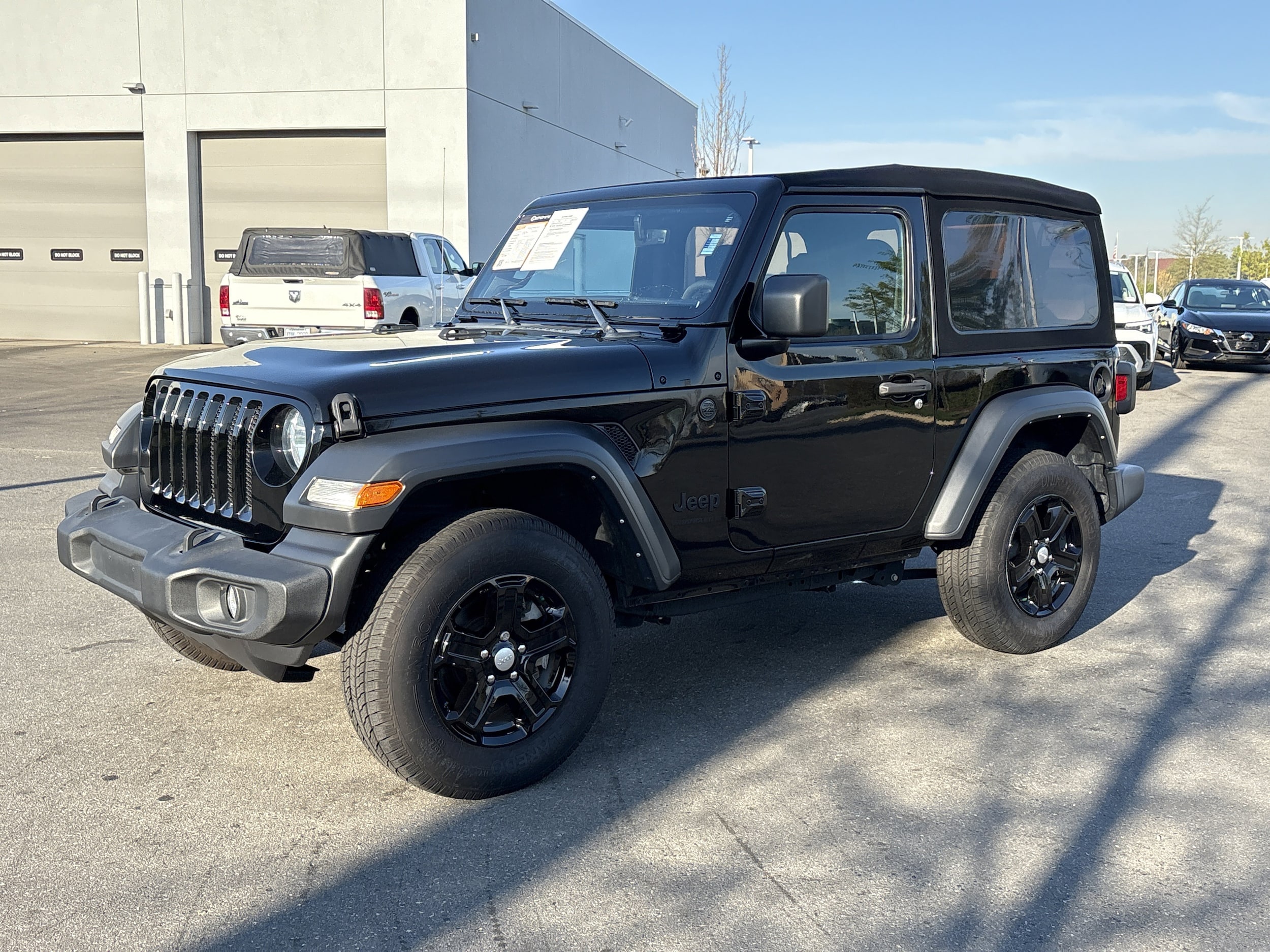 2023 Jeep Wrangler Sport S photo 4