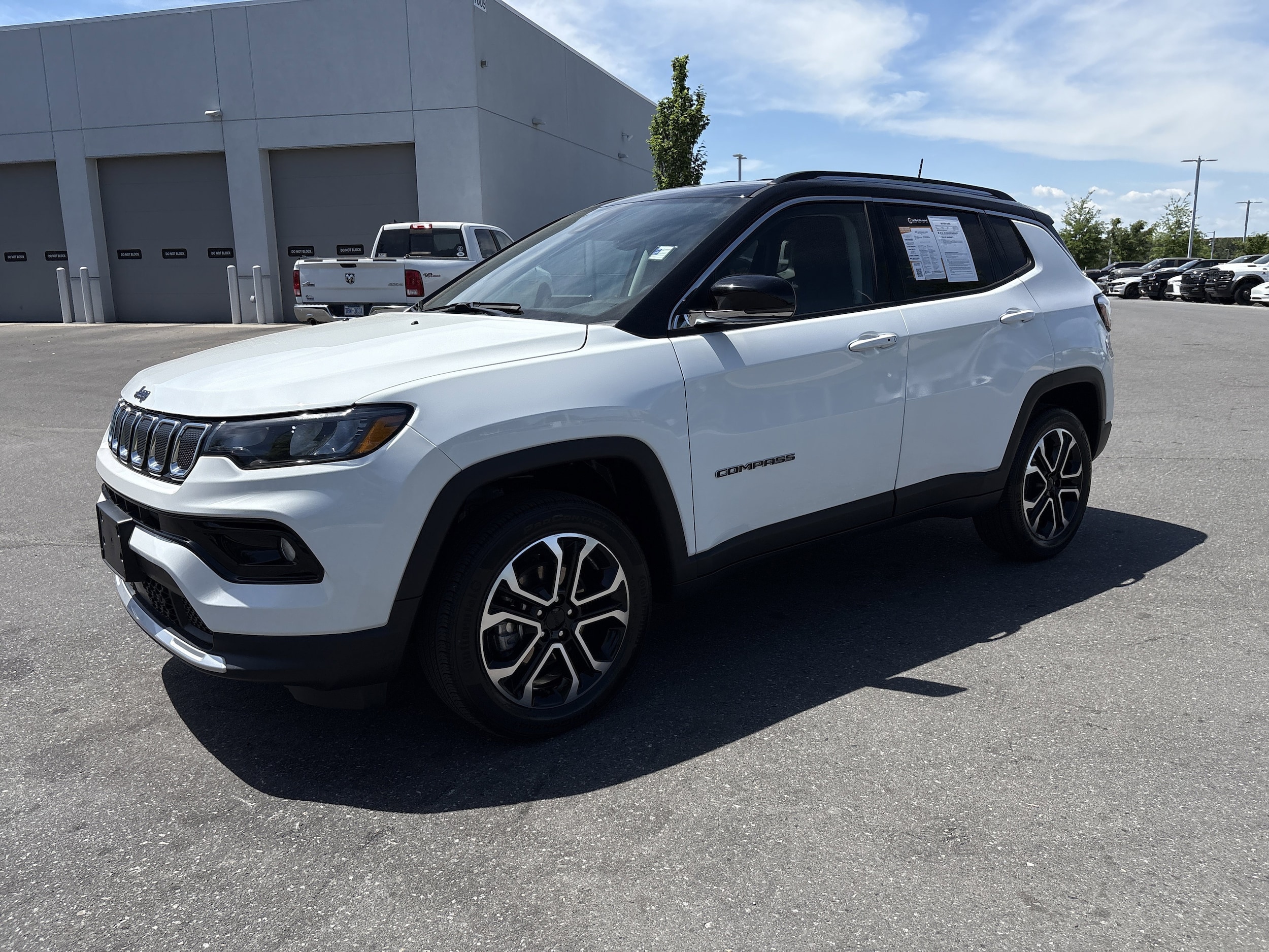 2022 Jeep Compass Limited photo 4