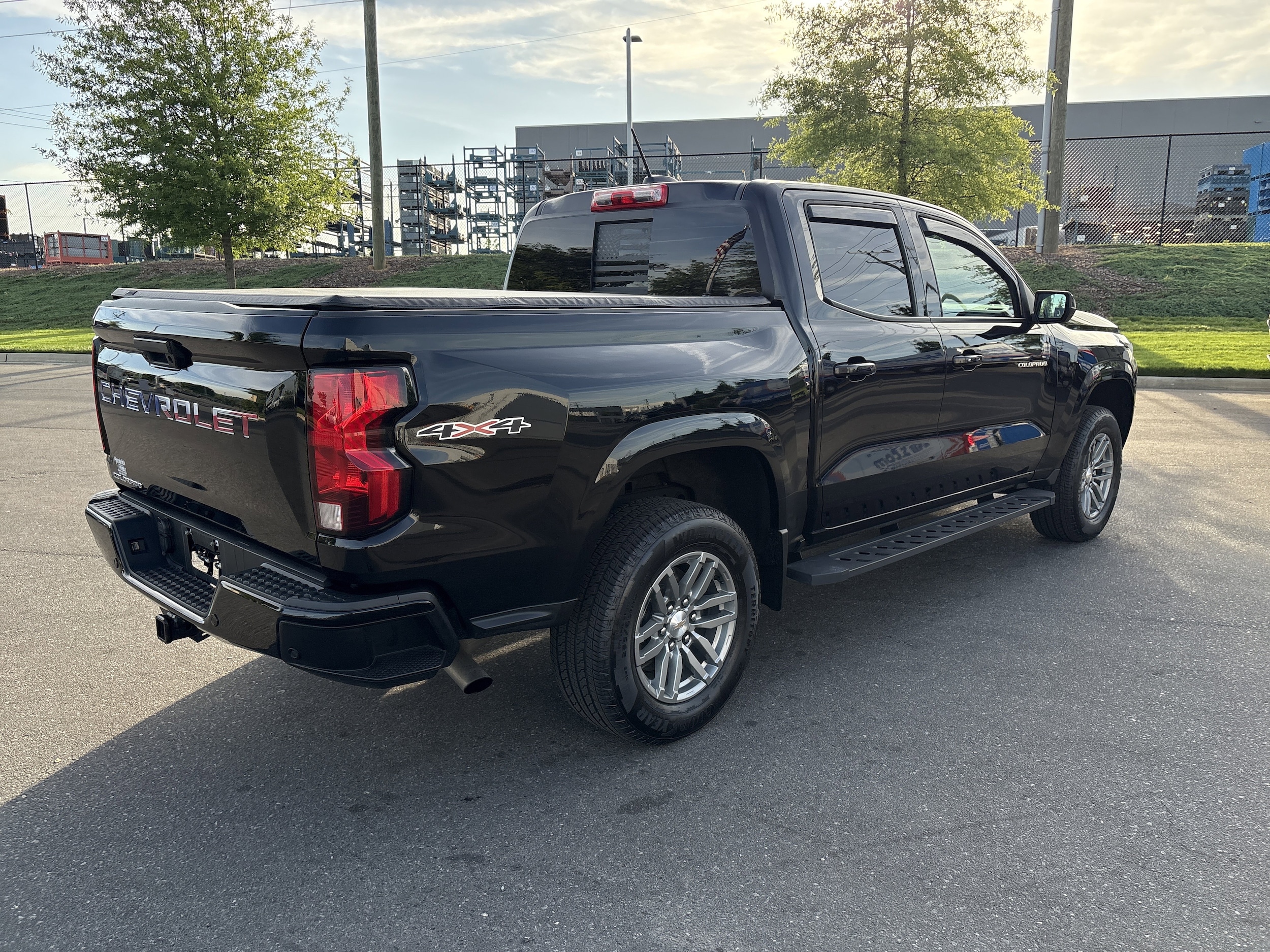 2025 Chevrolet Colorado 4WD LT photo 3