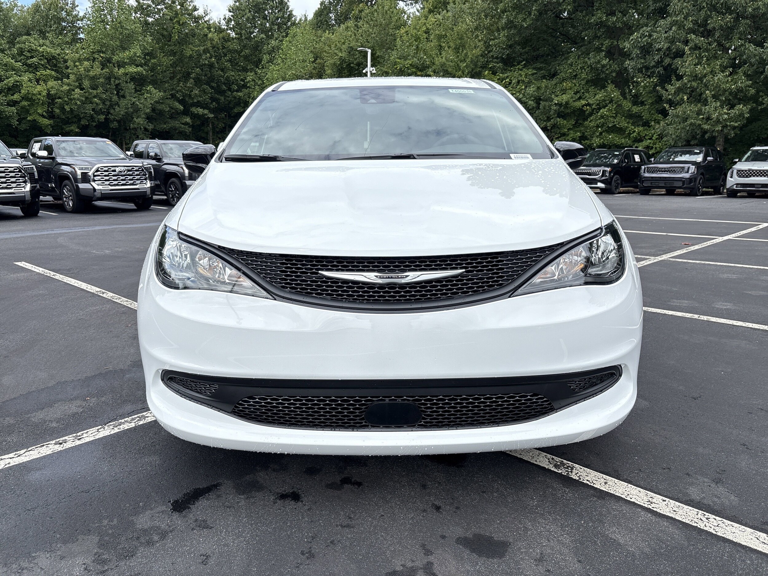 2026 Chrysler Voyager LX photo 2