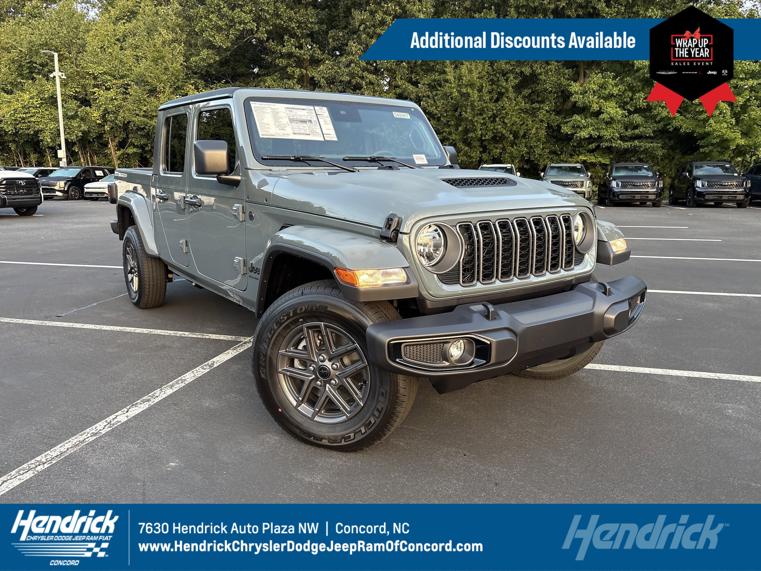 2025 Jeep Gladiator Sport S's photo