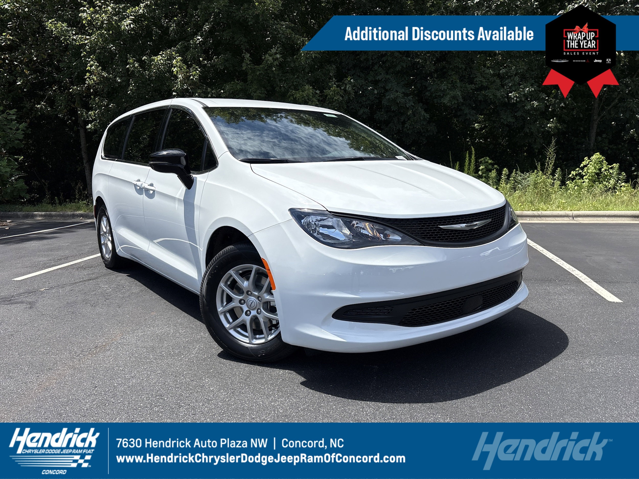 2026 Chrysler Voyager LX's photo