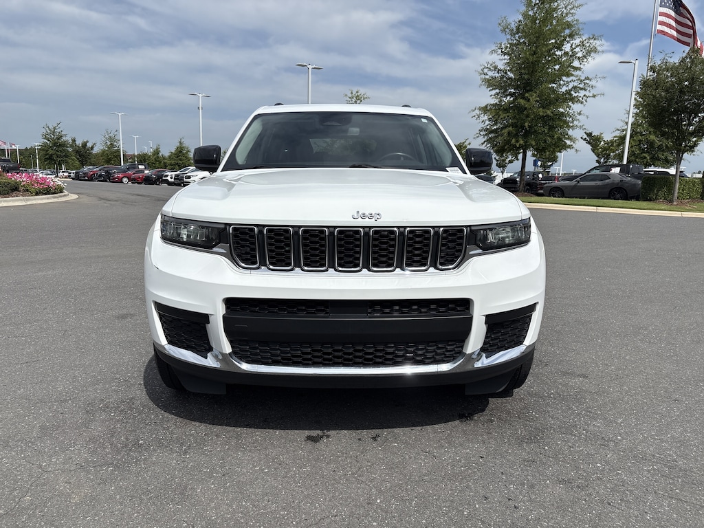 Used 2021 Jeep Grand Cherokee L Laredo SUV