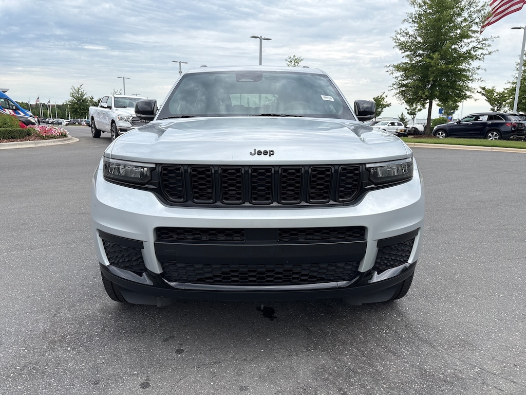 Used 2023 Jeep Grand Cherokee L Altitude SUV