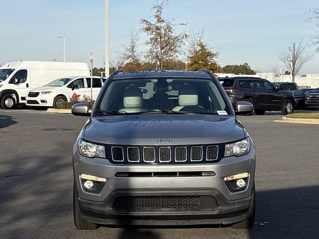 Used 2018 Jeep Compass Latitude w/Sun/Wheel Pkg SUV