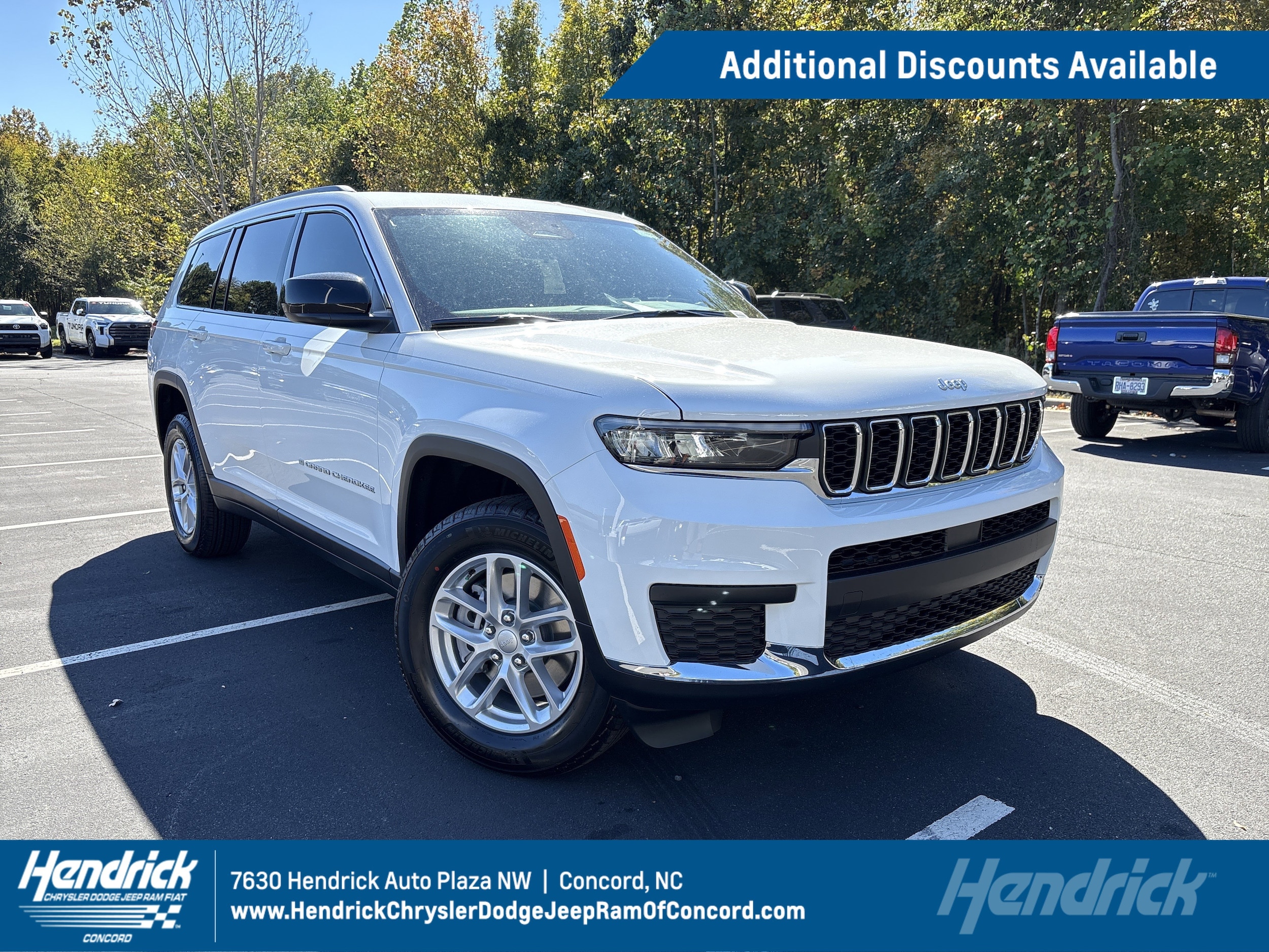 2025 Jeep Grand Cherokee L Laredo's photo