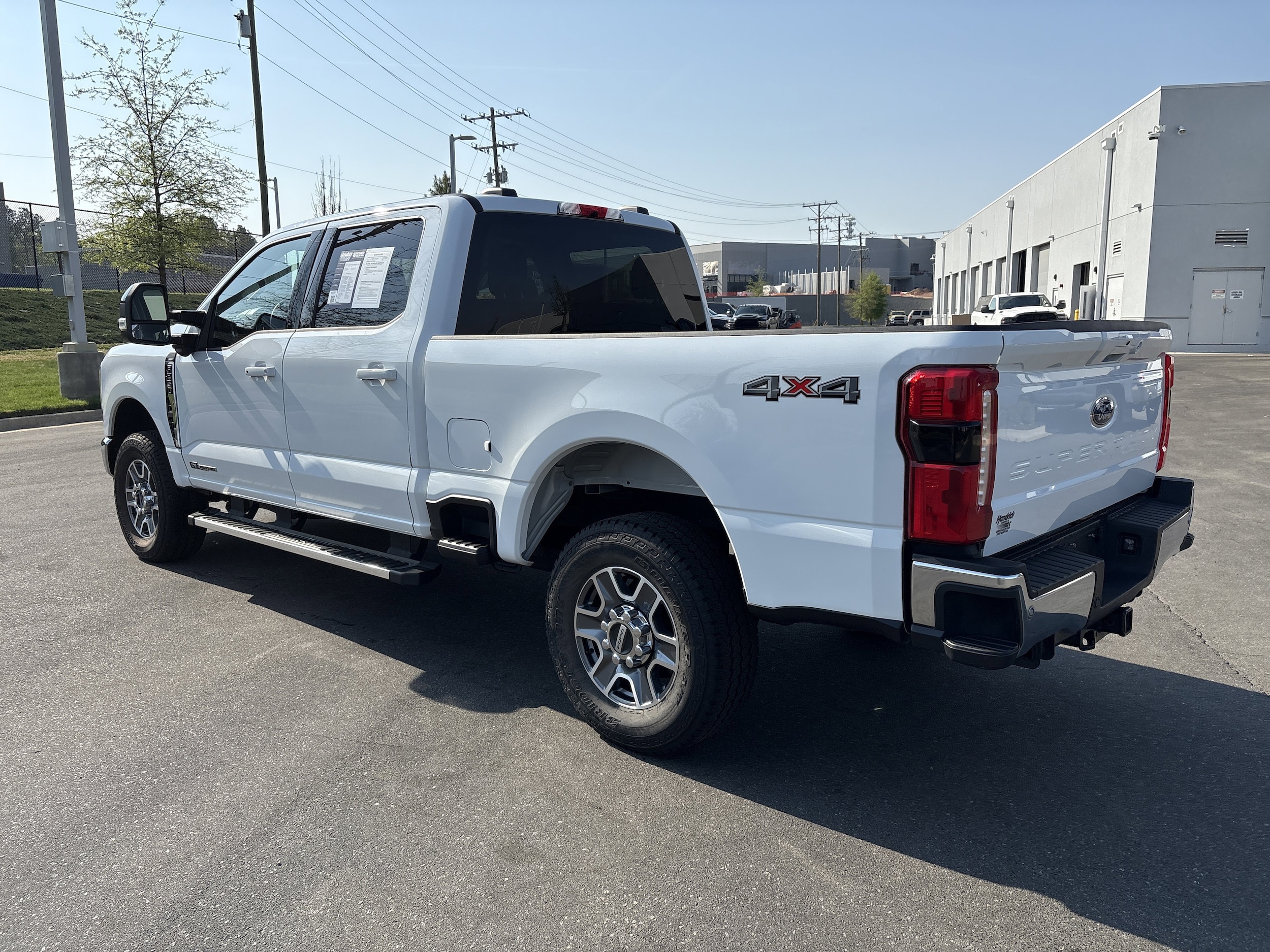 2026 Ford Super Duty F-250 SRW LARIAT photo 5