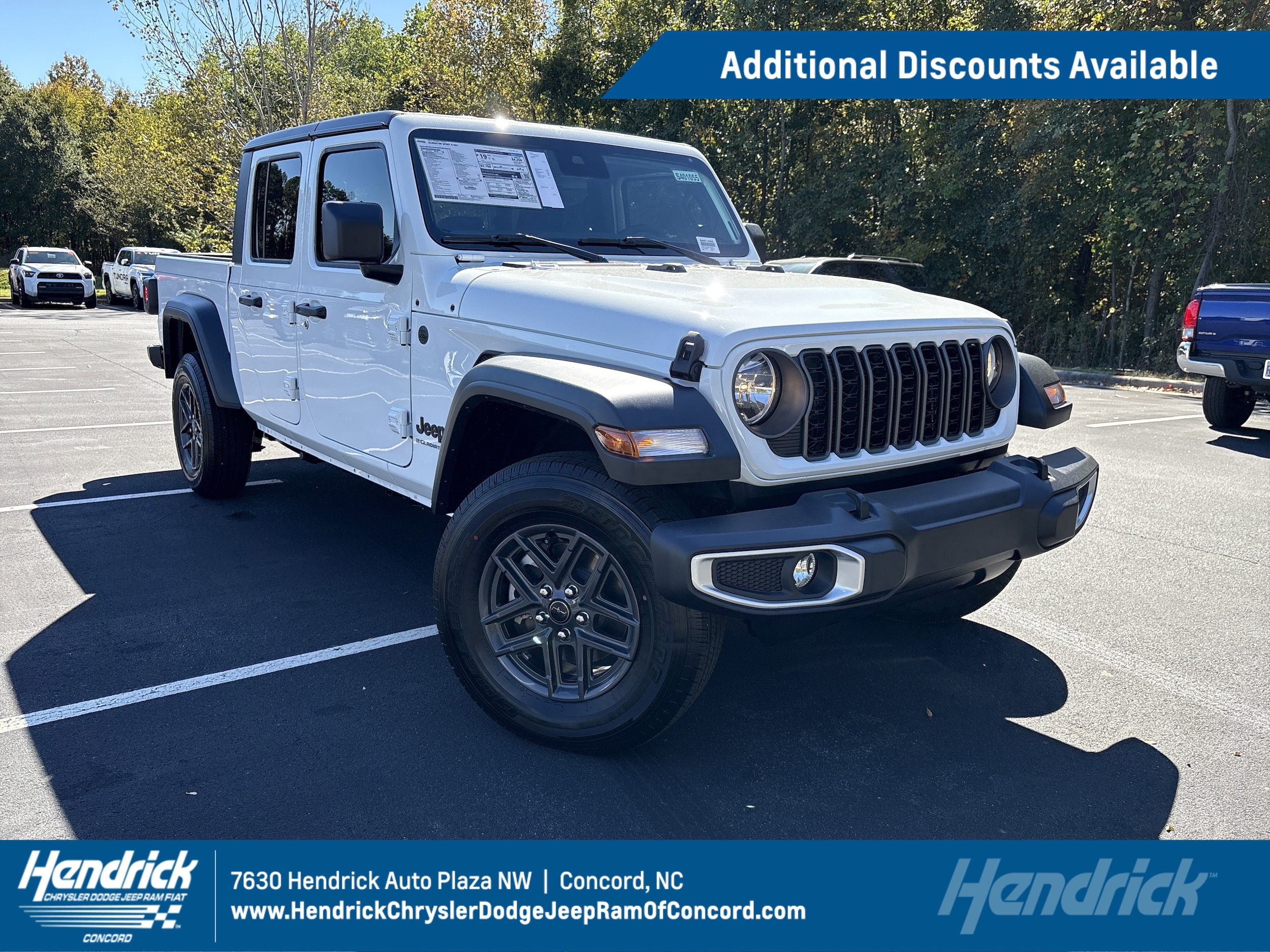 2025 Jeep Gladiator Sport S's photo