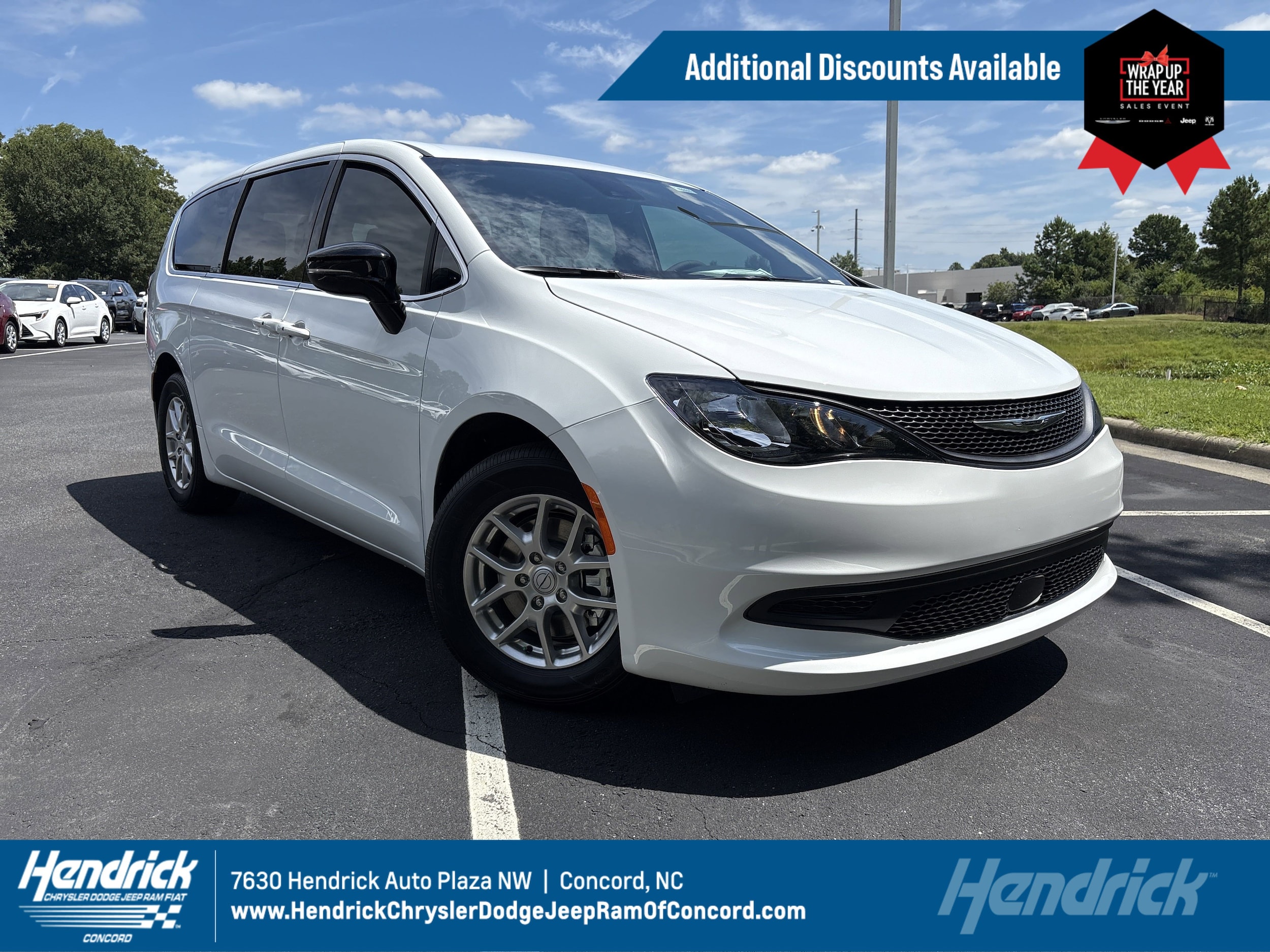 2026 Chrysler Voyager LX's photo