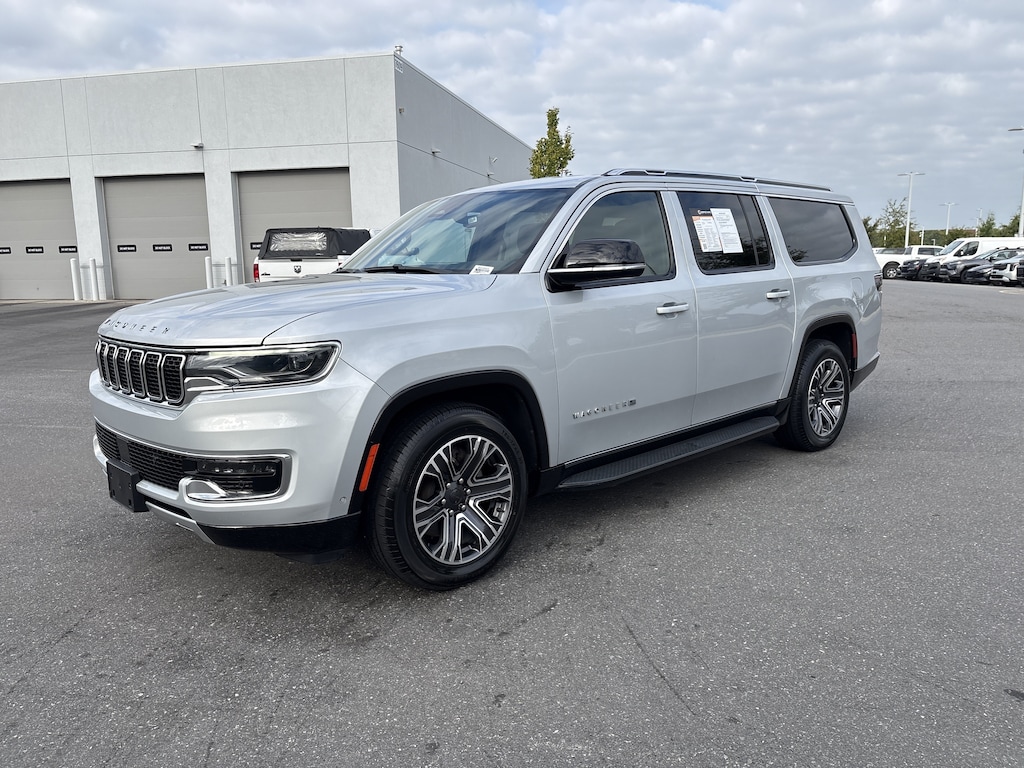 Used 2024 Jeep Wagoneer L Series II SUV