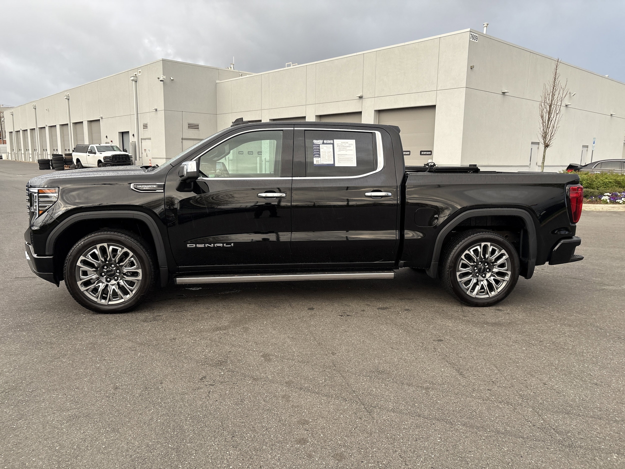 2024 GMC Sierra 1500 Denali Ultimate photo 4