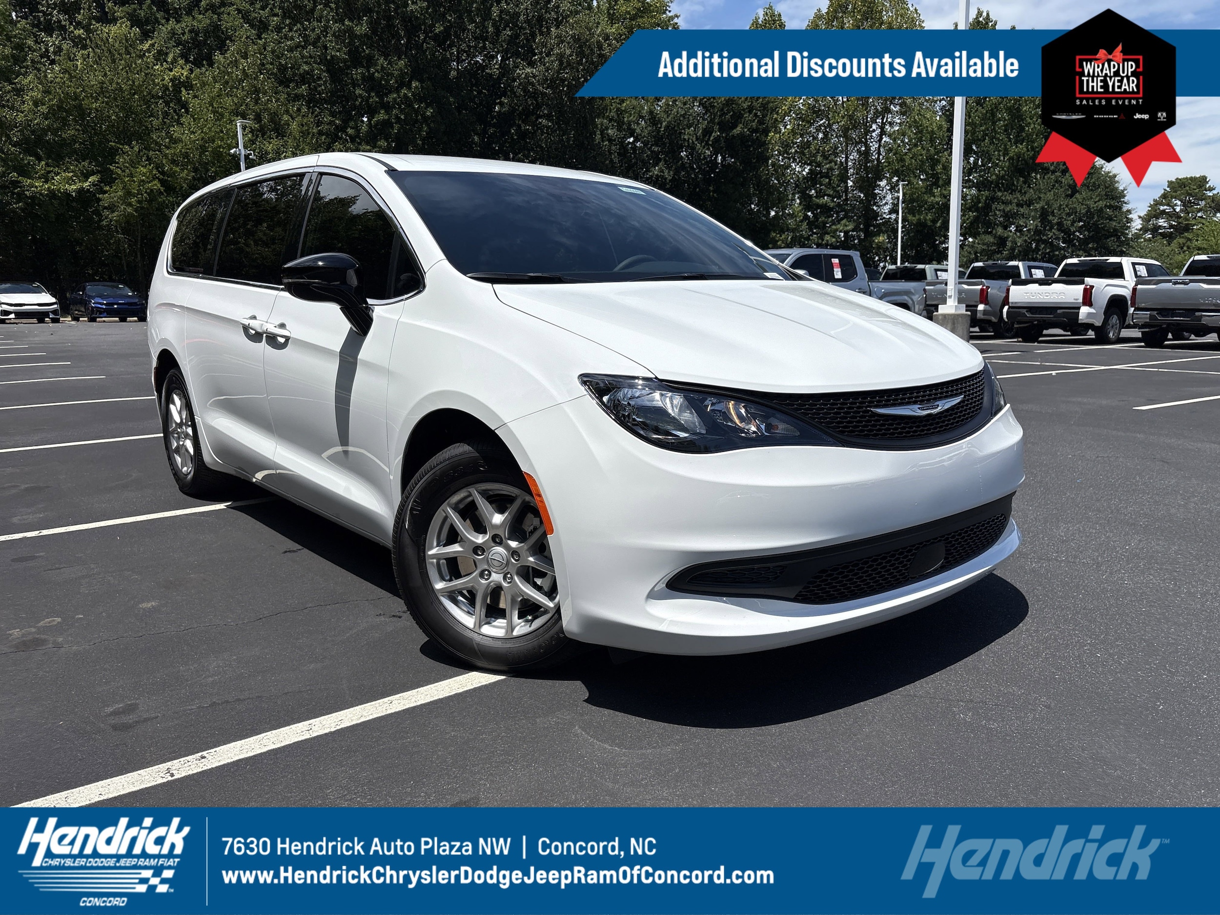 2026 Chrysler Voyager LX's photo