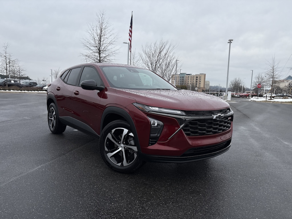 Used 2024 Chevrolet Trax 1RS SUV