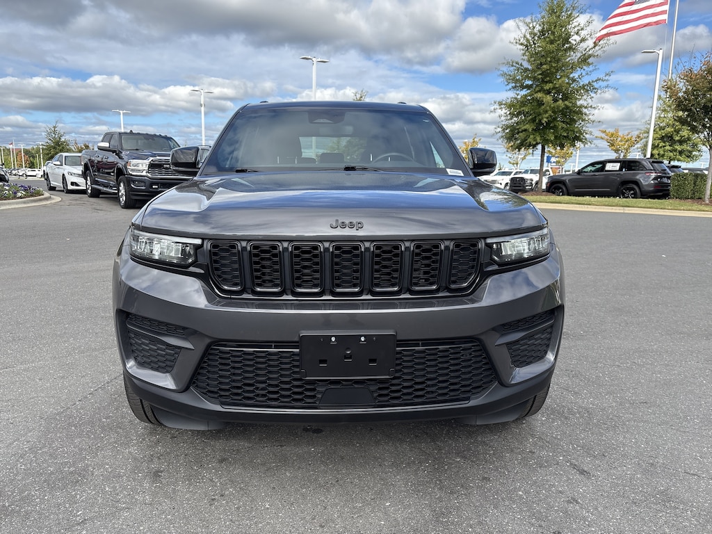 Certified 2022 Jeep Grand Cherokee Altitude SUV