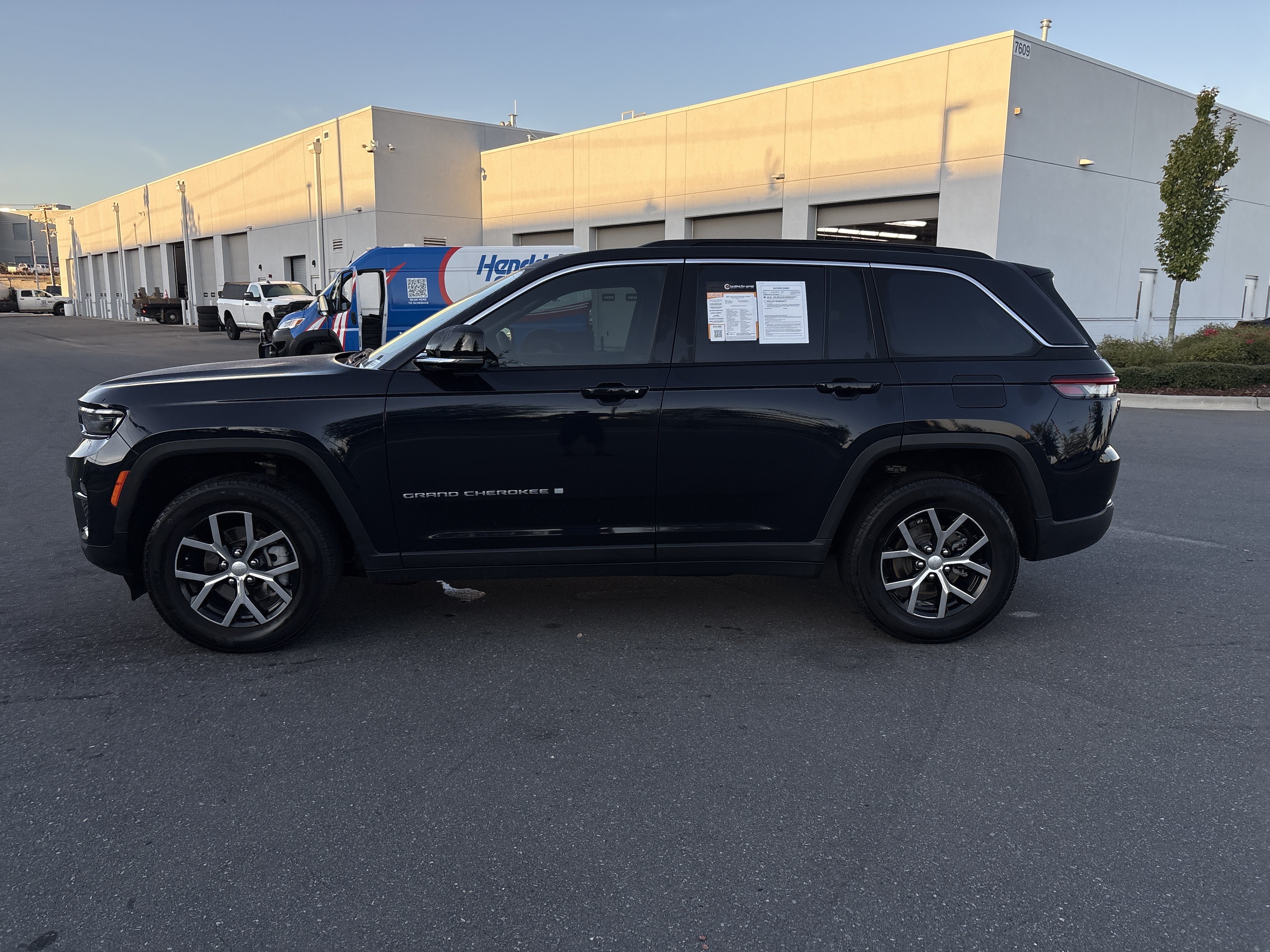 Used 2024 Jeep Grand Cherokee Limited SUV