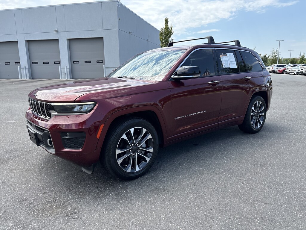 Used 2024 Jeep Grand Cherokee Overland SUV