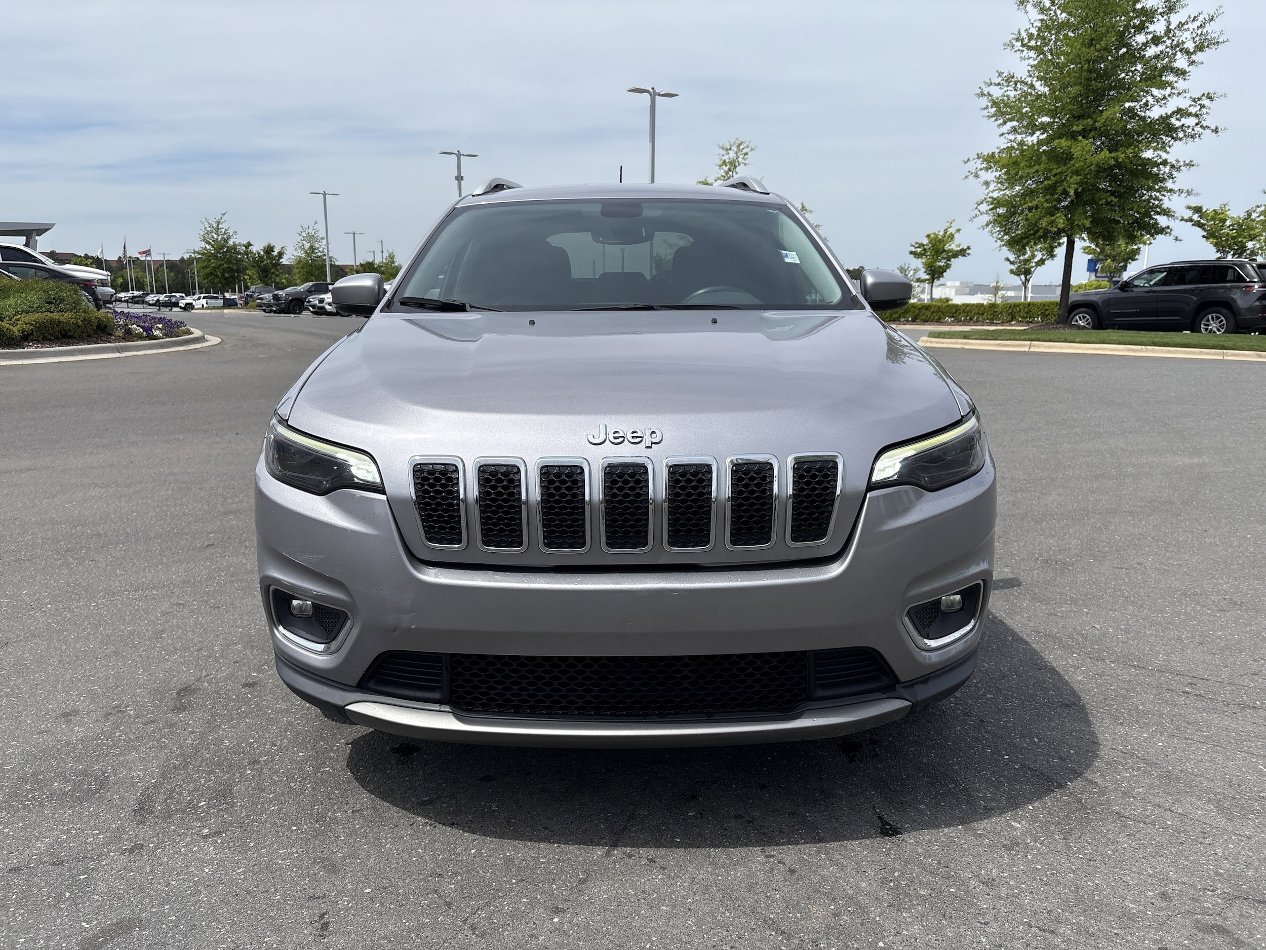 2020 Jeep Cherokee Limited photo 2