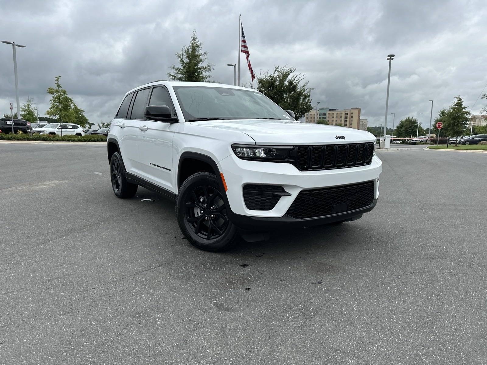 Used 2024 Jeep Grand Cherokee Altitude with VIN 1C4RJGAGXR8601813 for sale in Charlotte, NC