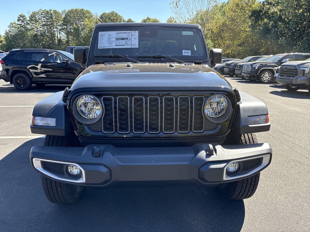 New 2025 Jeep Gladiator Sport S Pickup