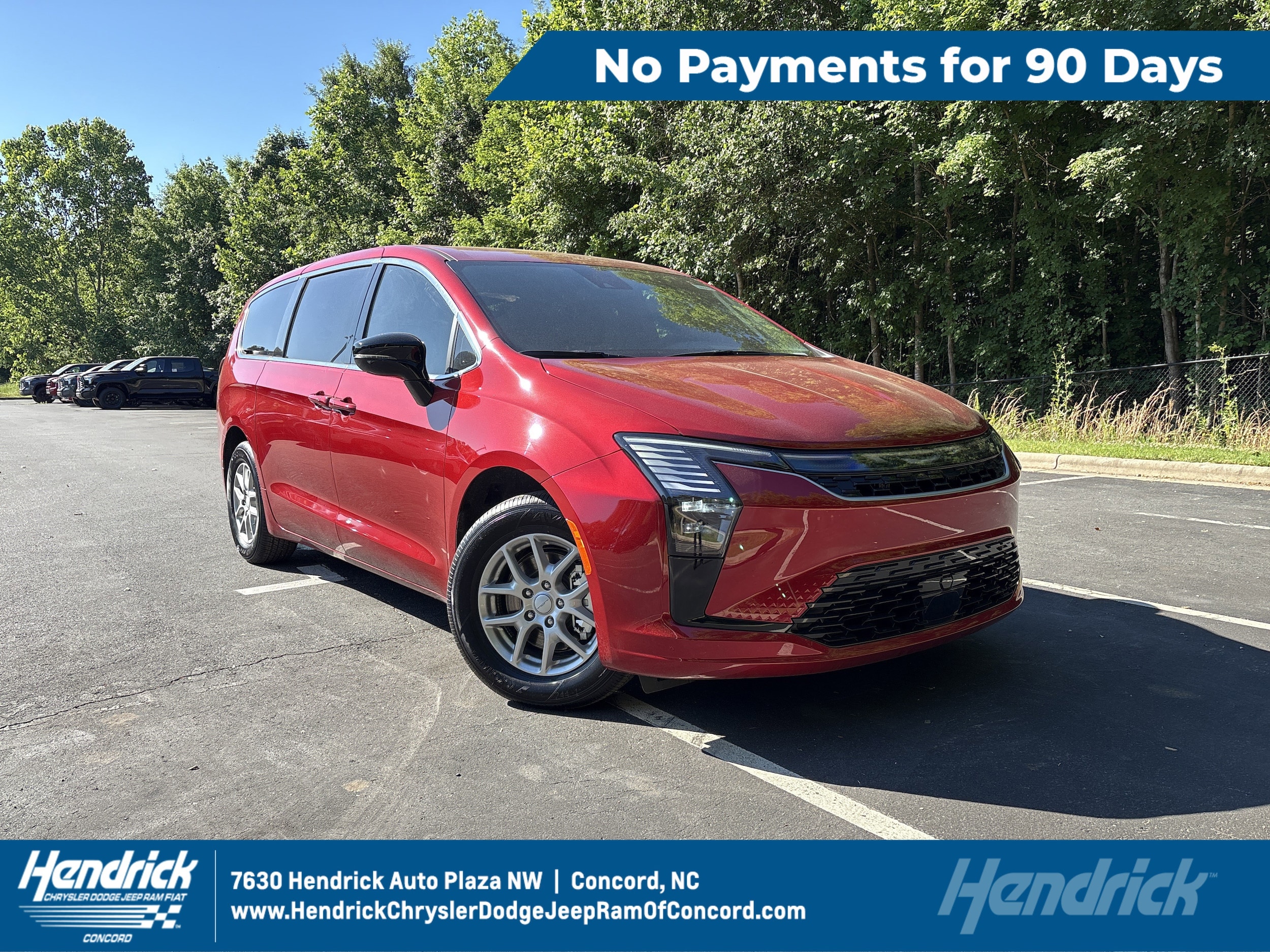 2027 Chrysler Pacifica Select's photo