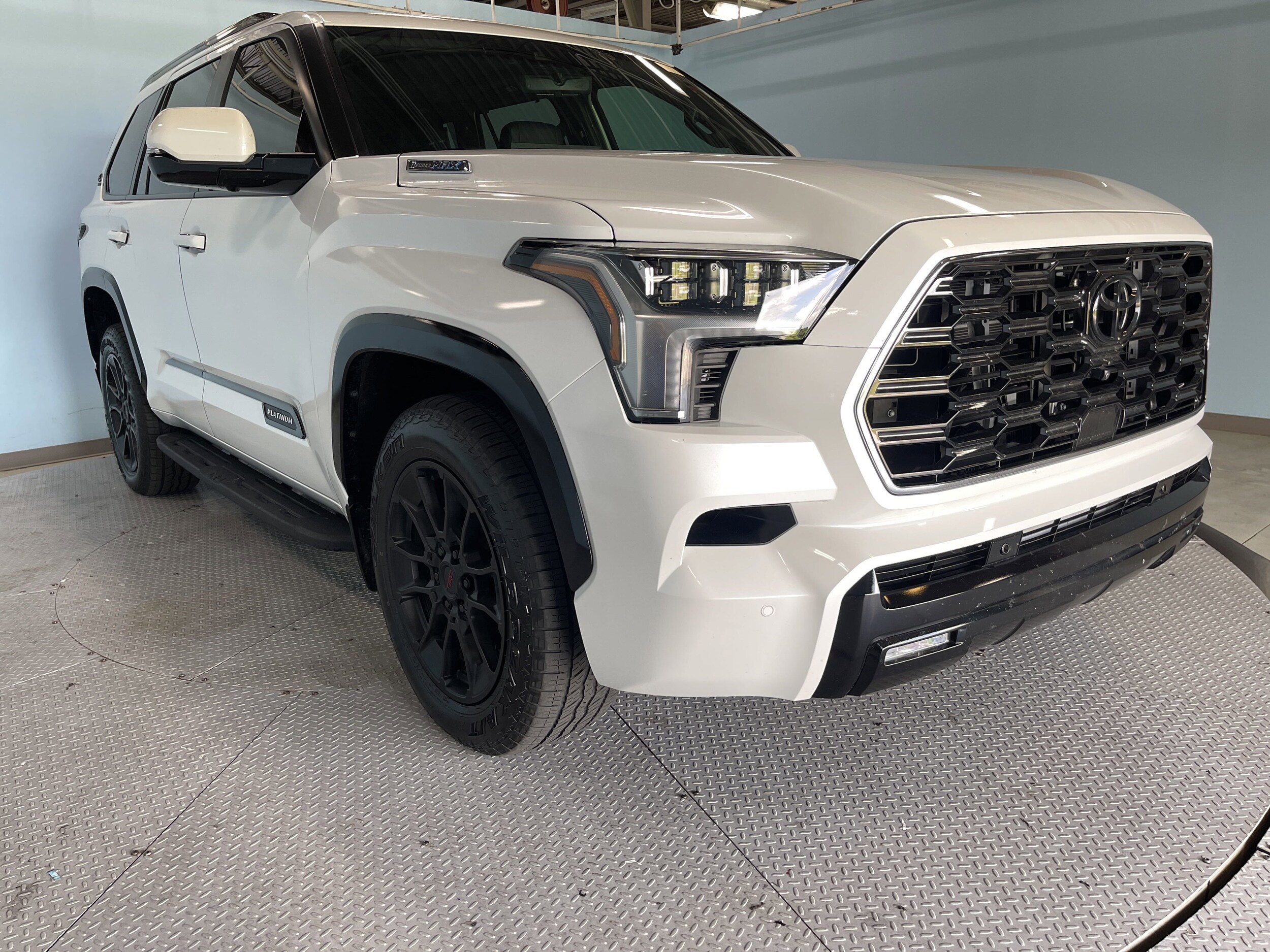 2025 Toyota Sequoia Platinum photo 2