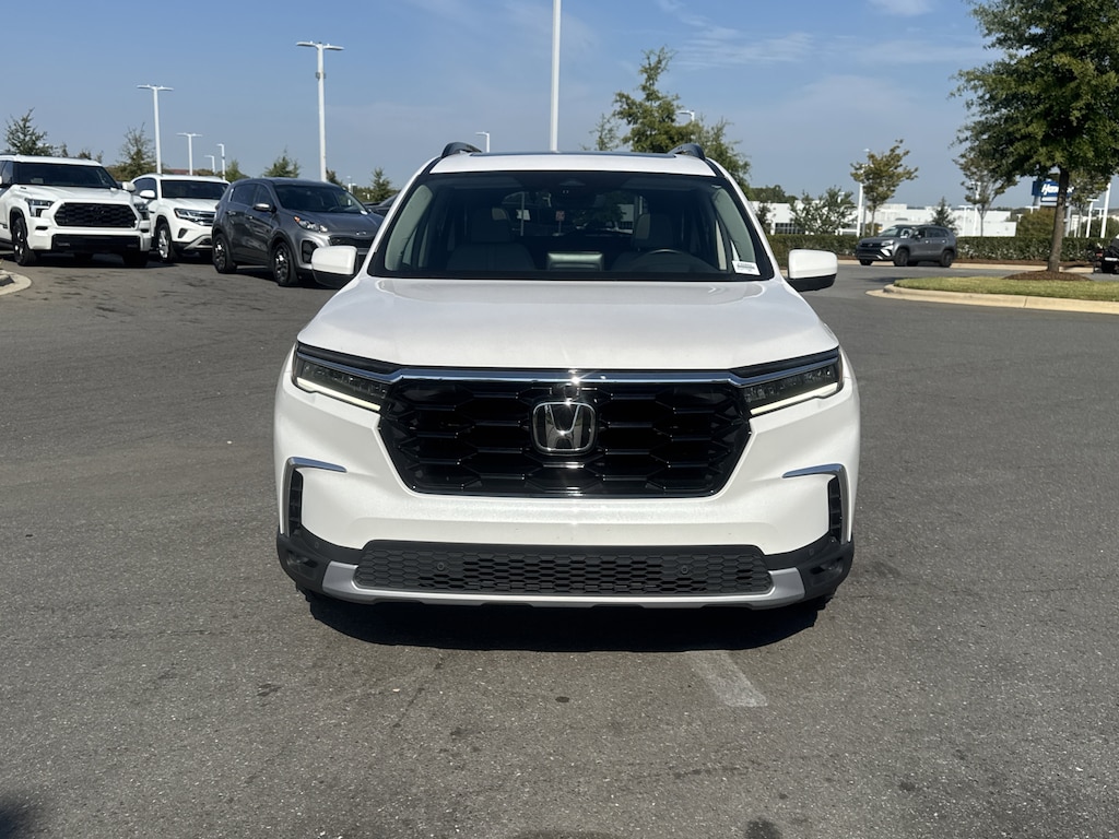 Used 2023 Honda Pilot Elite SUV