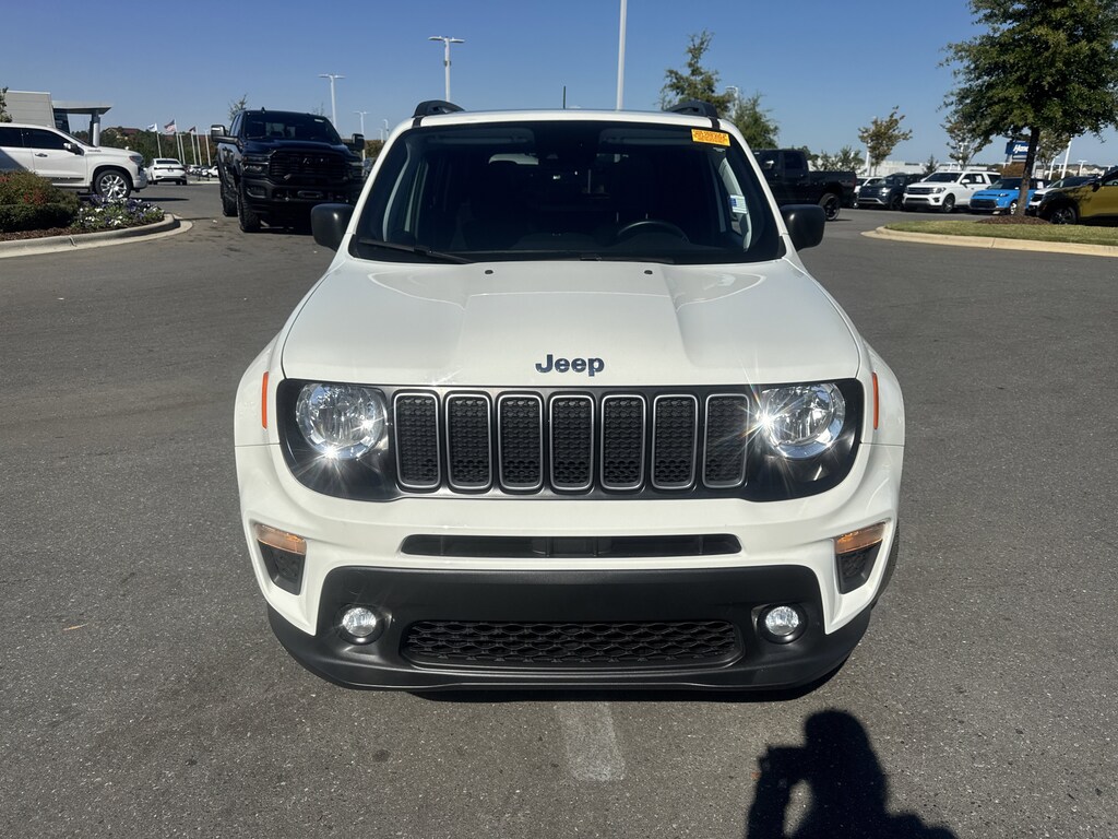 Used 2023 Jeep Renegade Latitude SUV