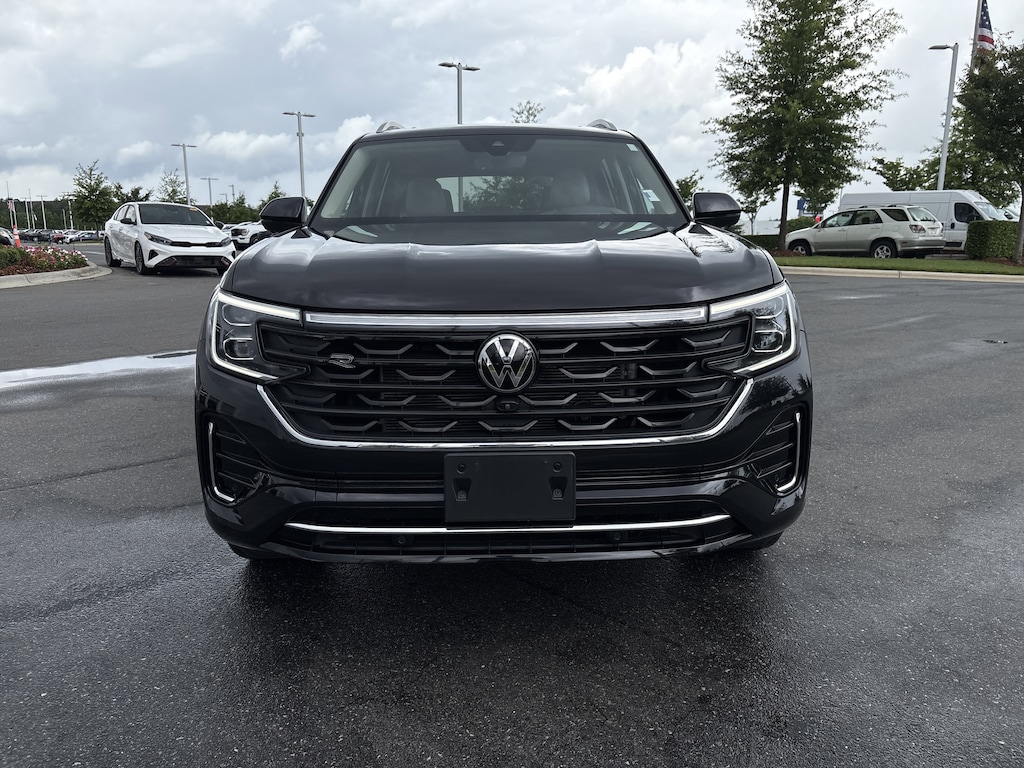 Used 2024 Volkswagen Atlas 2.0T SEL Premium R-Line SUV