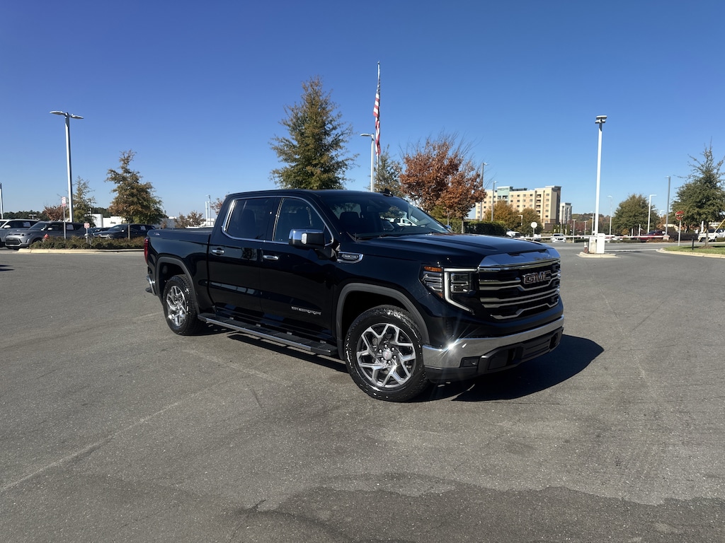 Used 2022 GMC Sierra 1500 SLT Pickup
