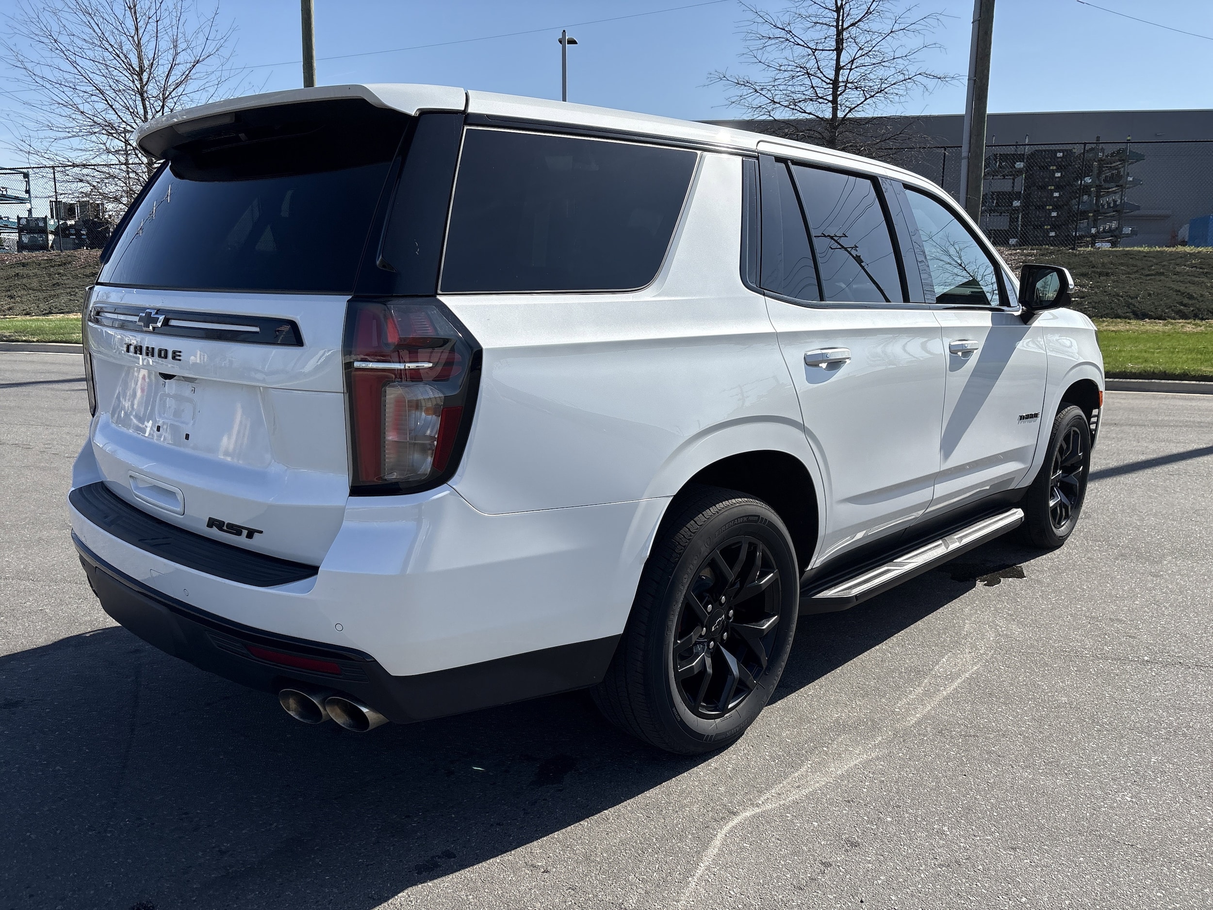 2023 Chevrolet Tahoe RST photo 3