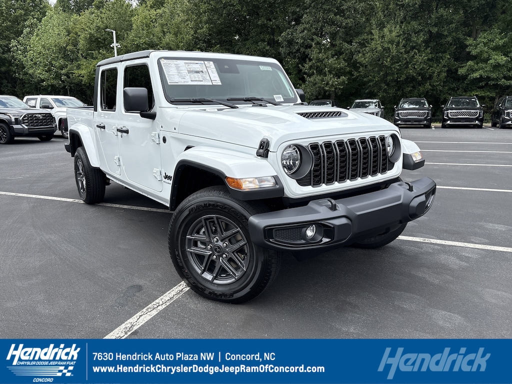 New 2025 Jeep Gladiator Sport S Pickup