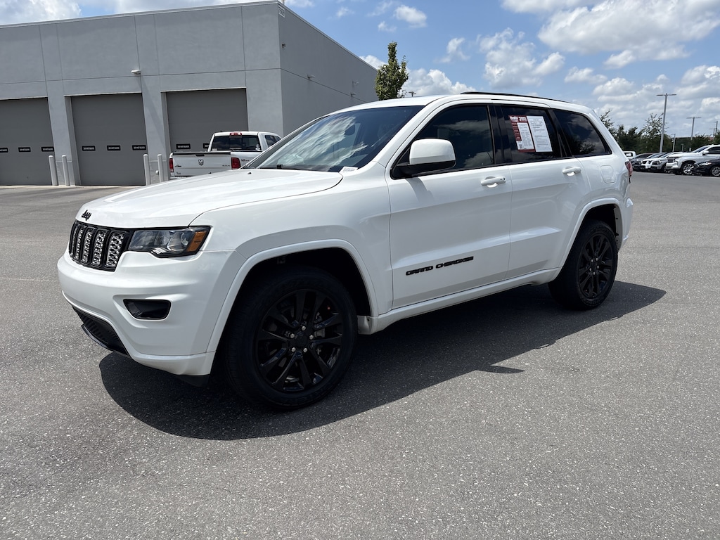 Used 2018 Jeep Grand Cherokee Altitude SUV