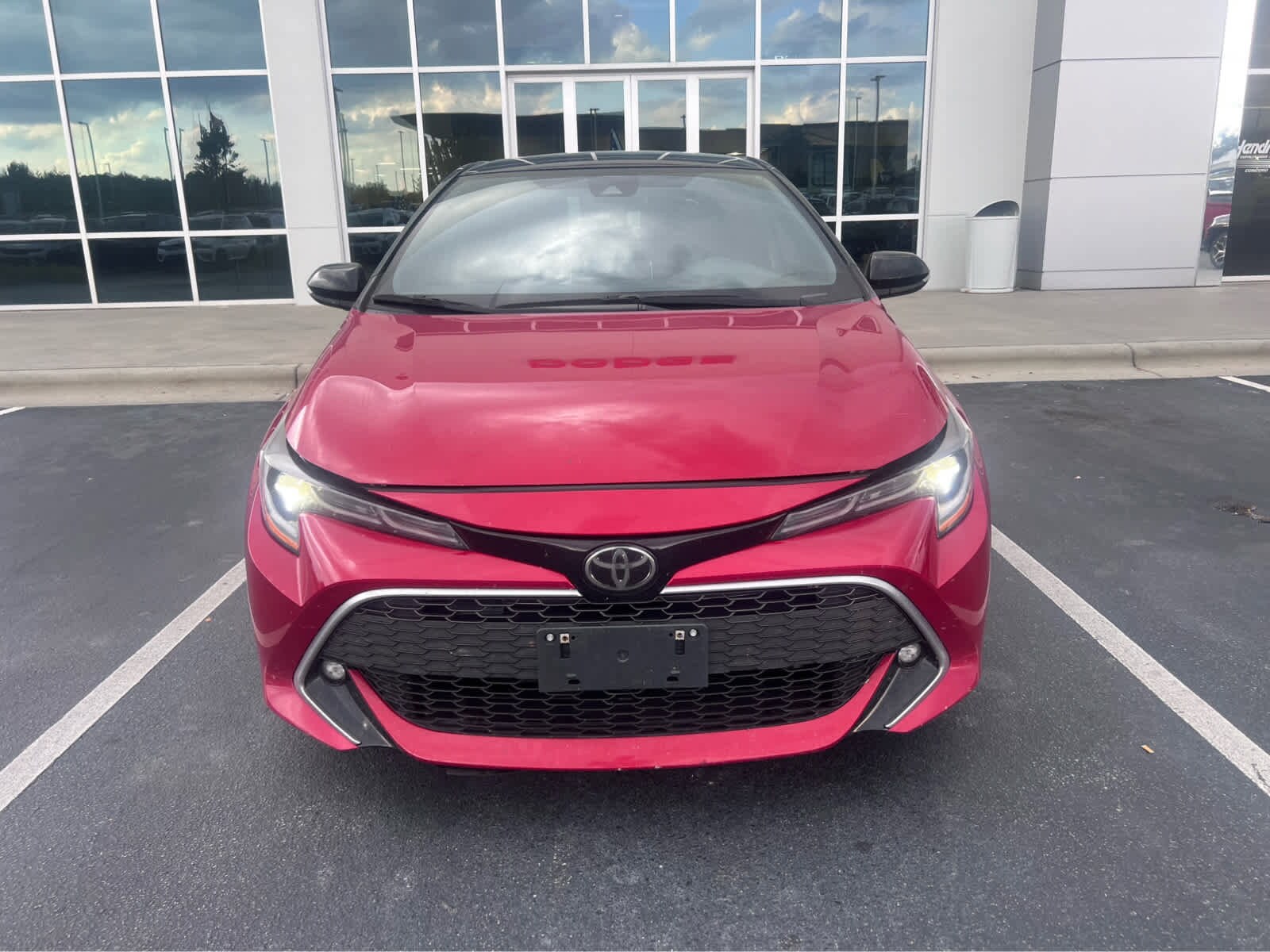 2021 Toyota Corolla XSE photo 3