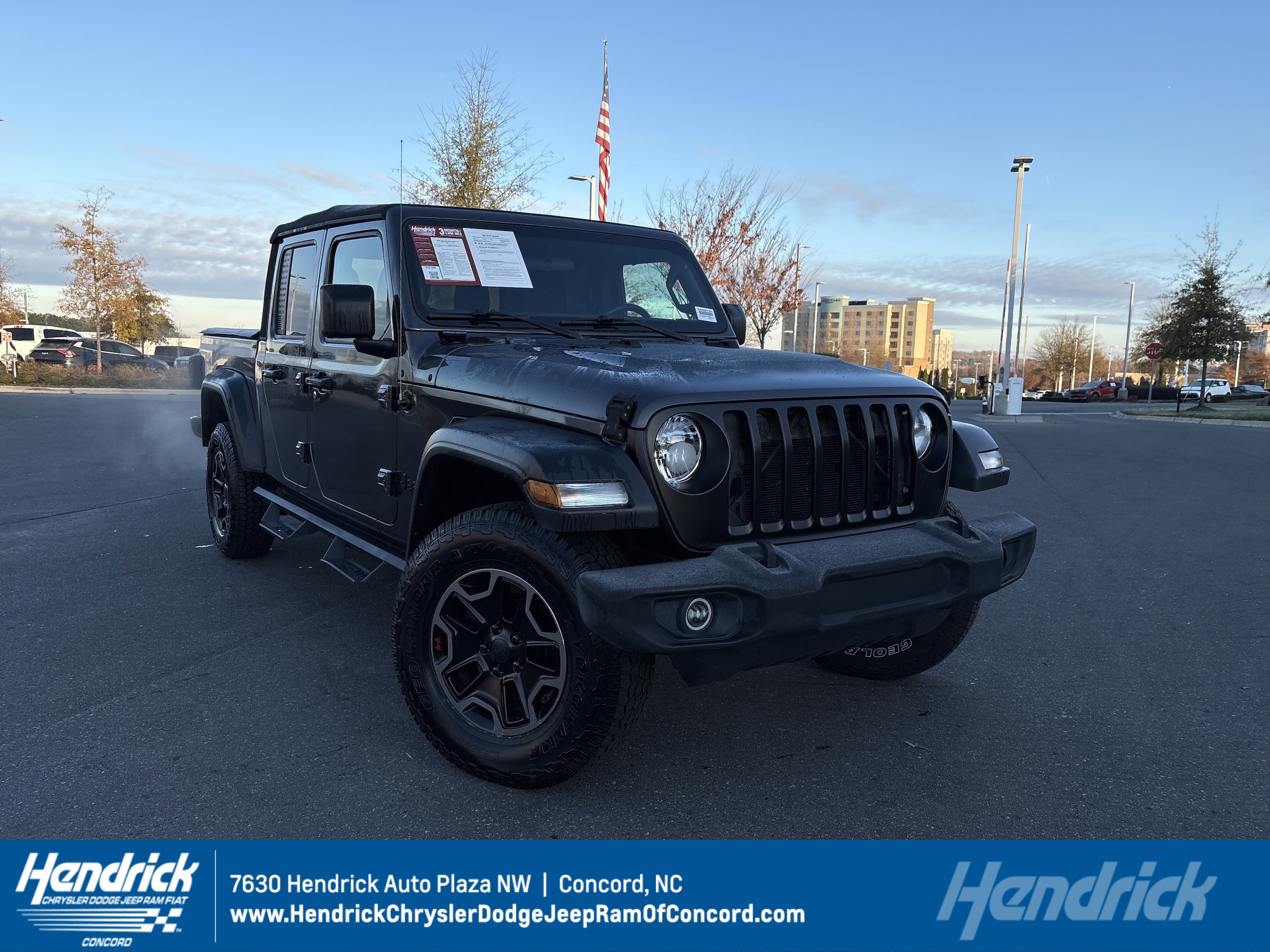 2020 Jeep Gladiator Sport S's photo
