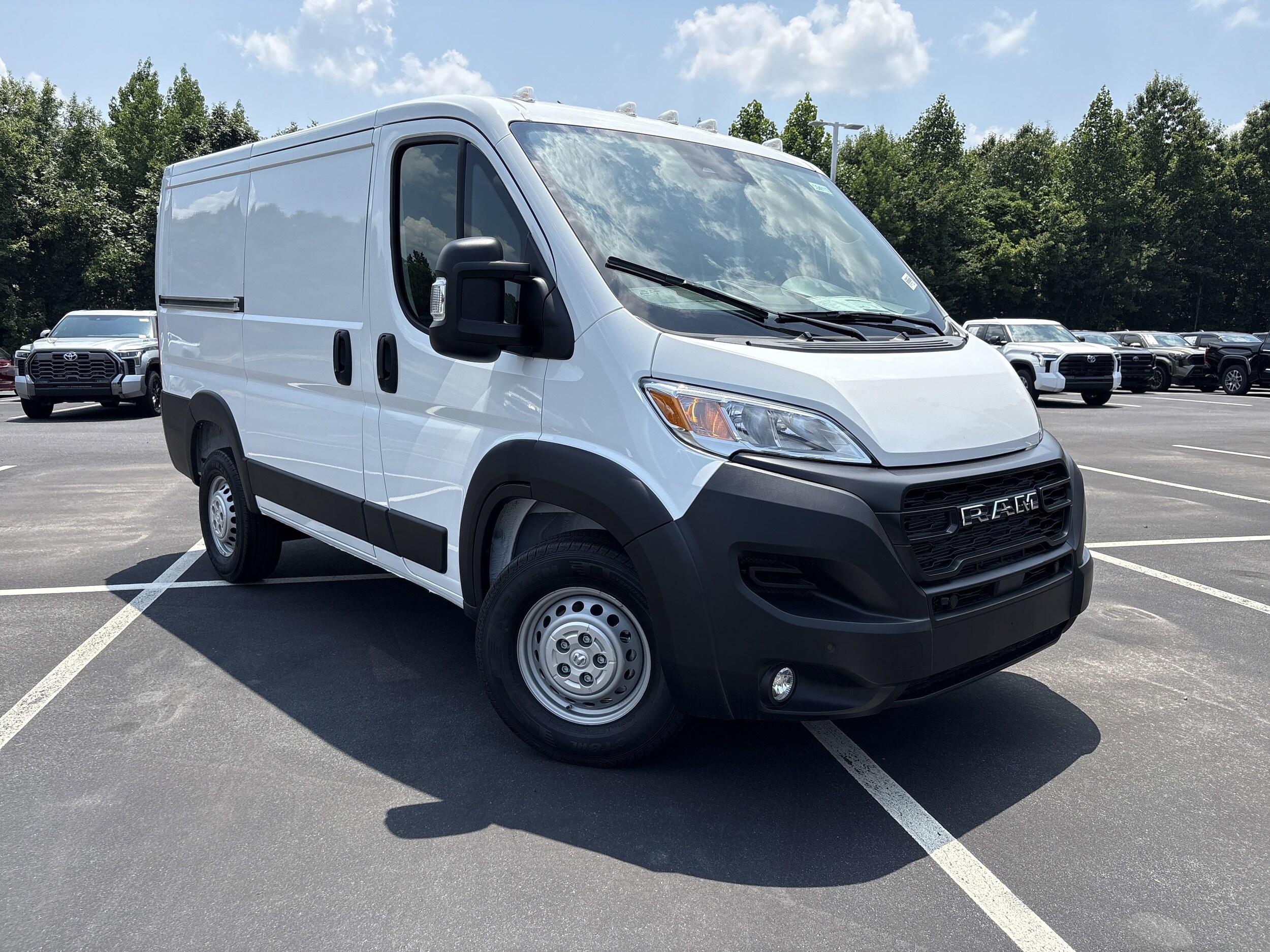 2025 Ram ProMaster 1500 photo 2