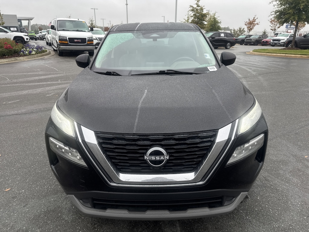 Used 2023 Nissan Rogue SV SUV