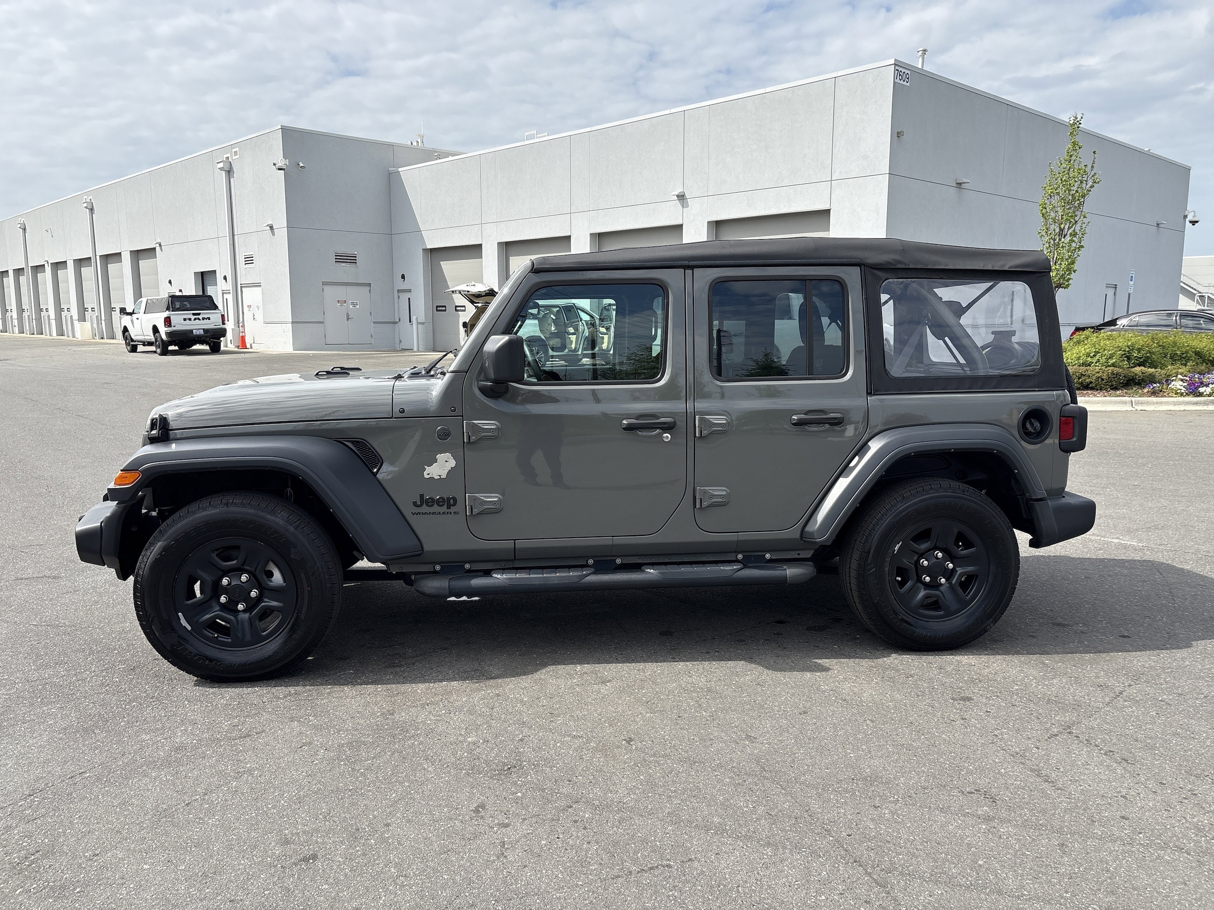 2023 Jeep Wrangler Sport photo 5