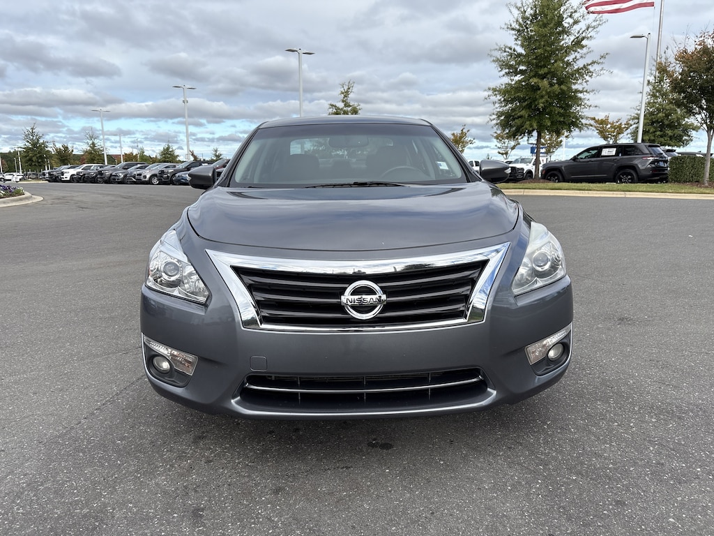Used 2014 Nissan Altima 2.5 SL Sedan