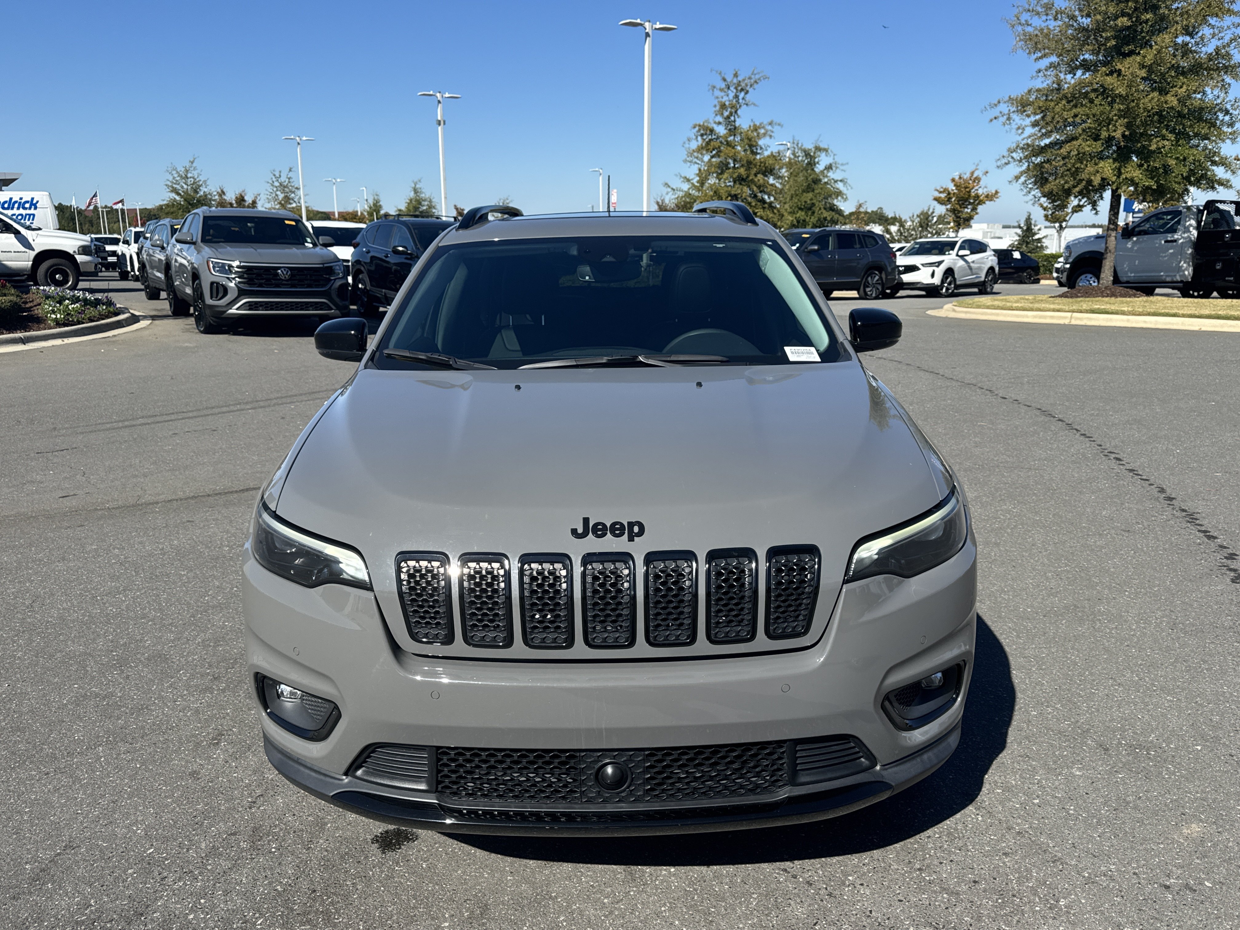 Used 2023 Jeep Cherokee Altitude Lux SUV
