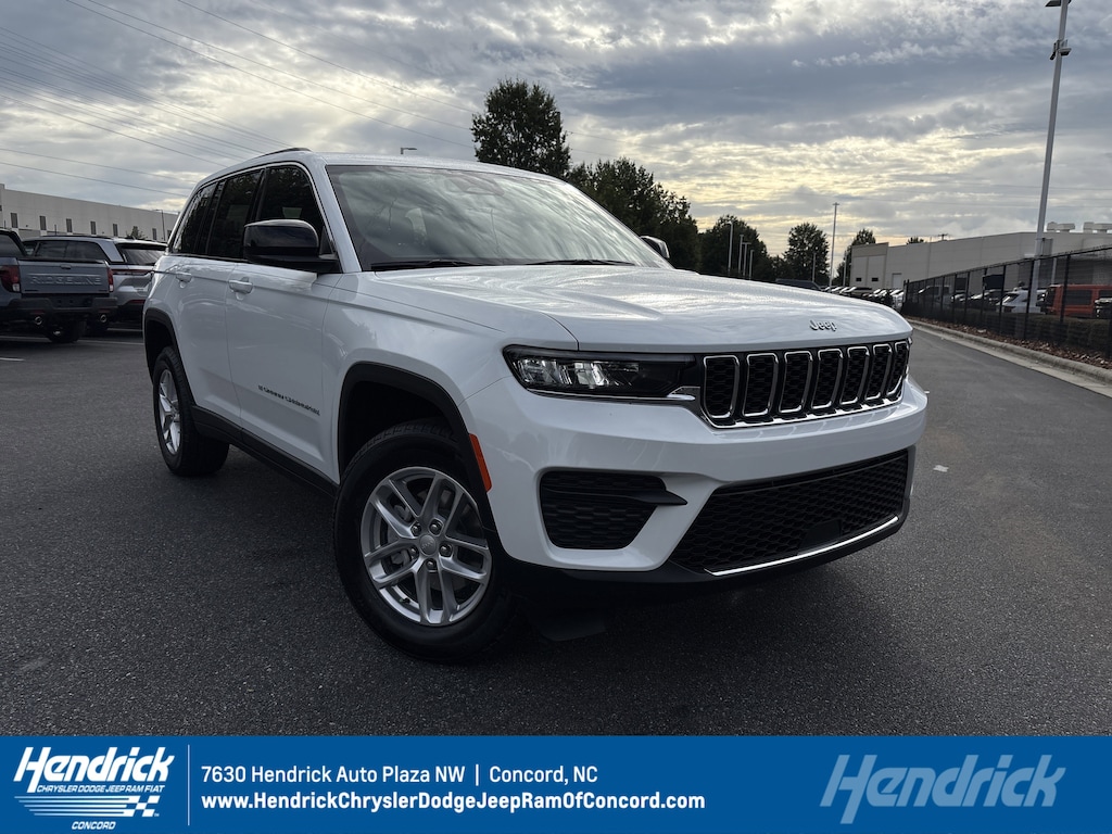 New 2025 Jeep Grand Cherokee Laredo X Sport Utility